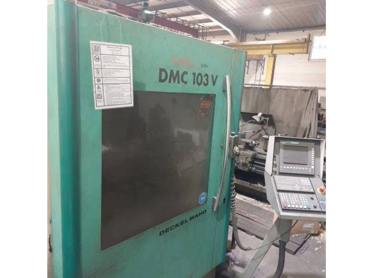 Koneen  DECKEL MAHO DMC 103V etunäkymä
