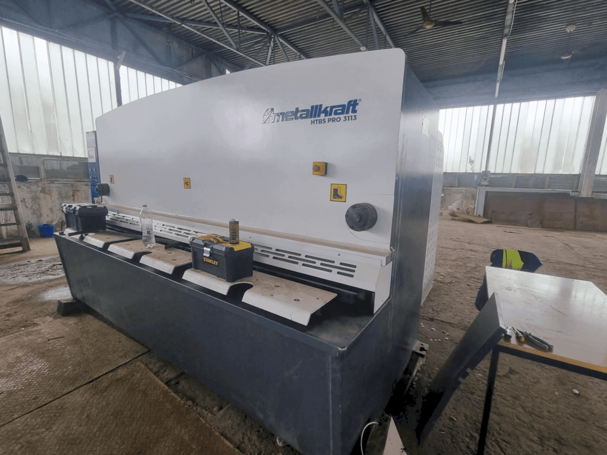 Koneen  Metallkraft  HTBS PRO 3113 etunäkymä