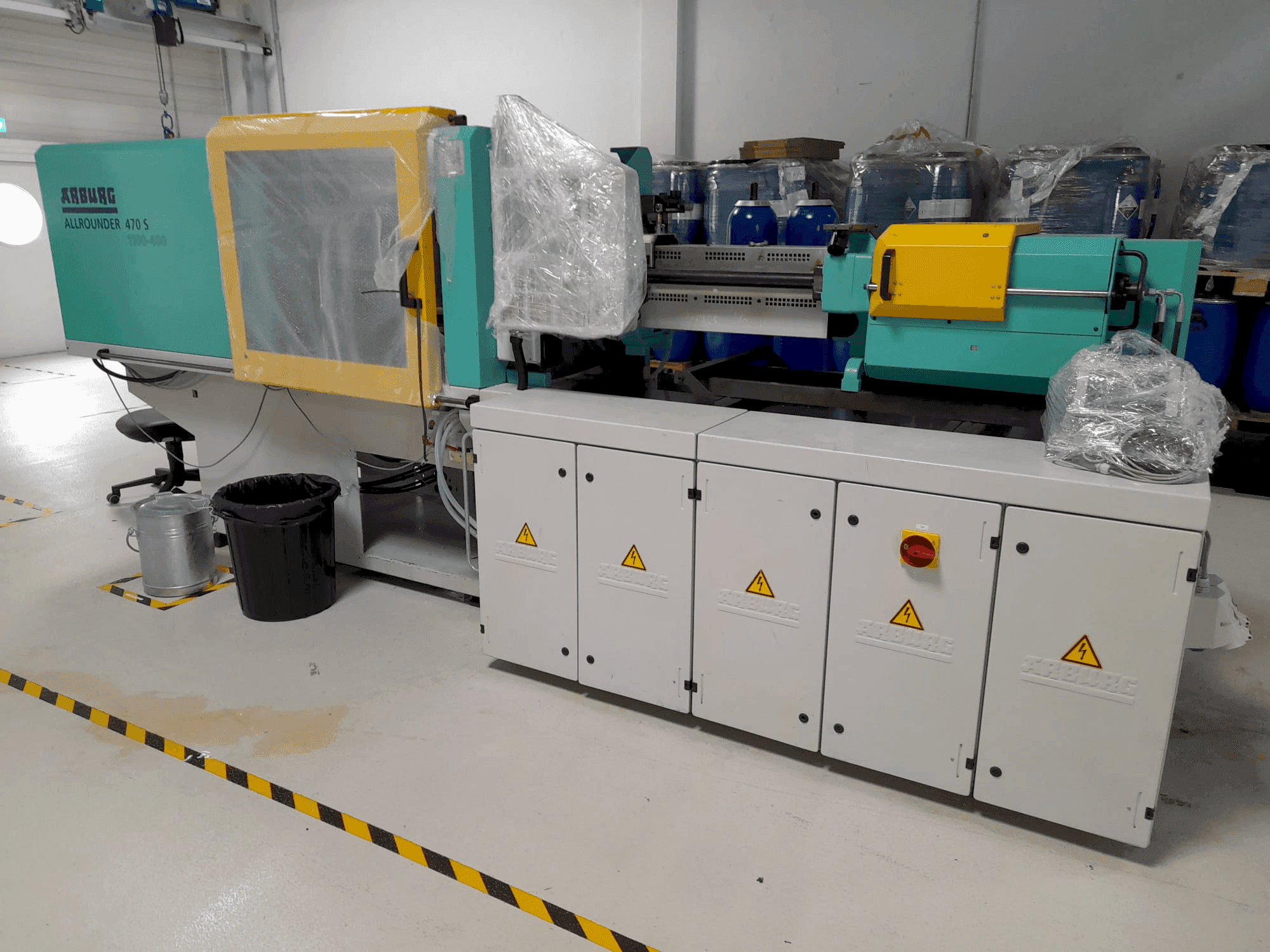 Koneen Arburg Allrounder 470S 1100-400 with Multilift handling (2010) etunäkymä