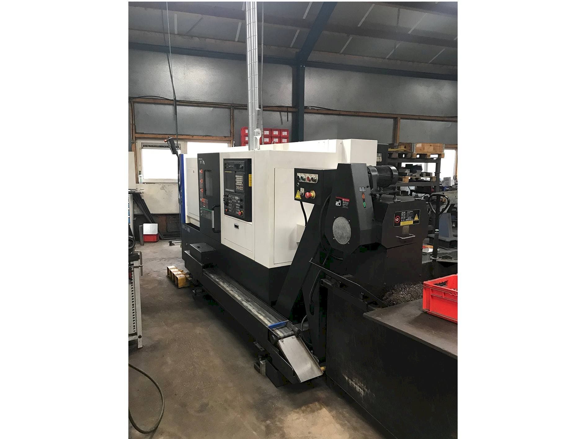 Koneen Hyundai Wia L230LMSA etunäkymä