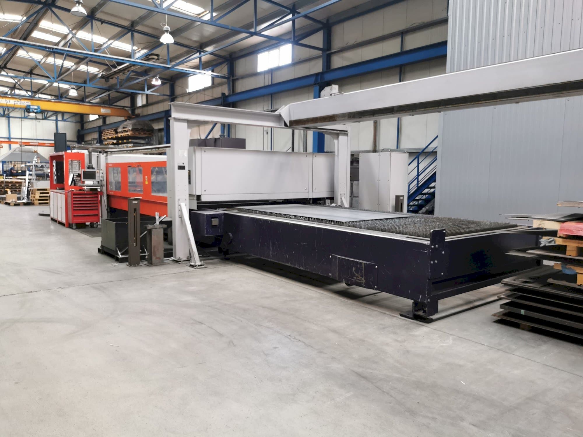 Koneen Bystronic Bystar 4020 etunäkymä