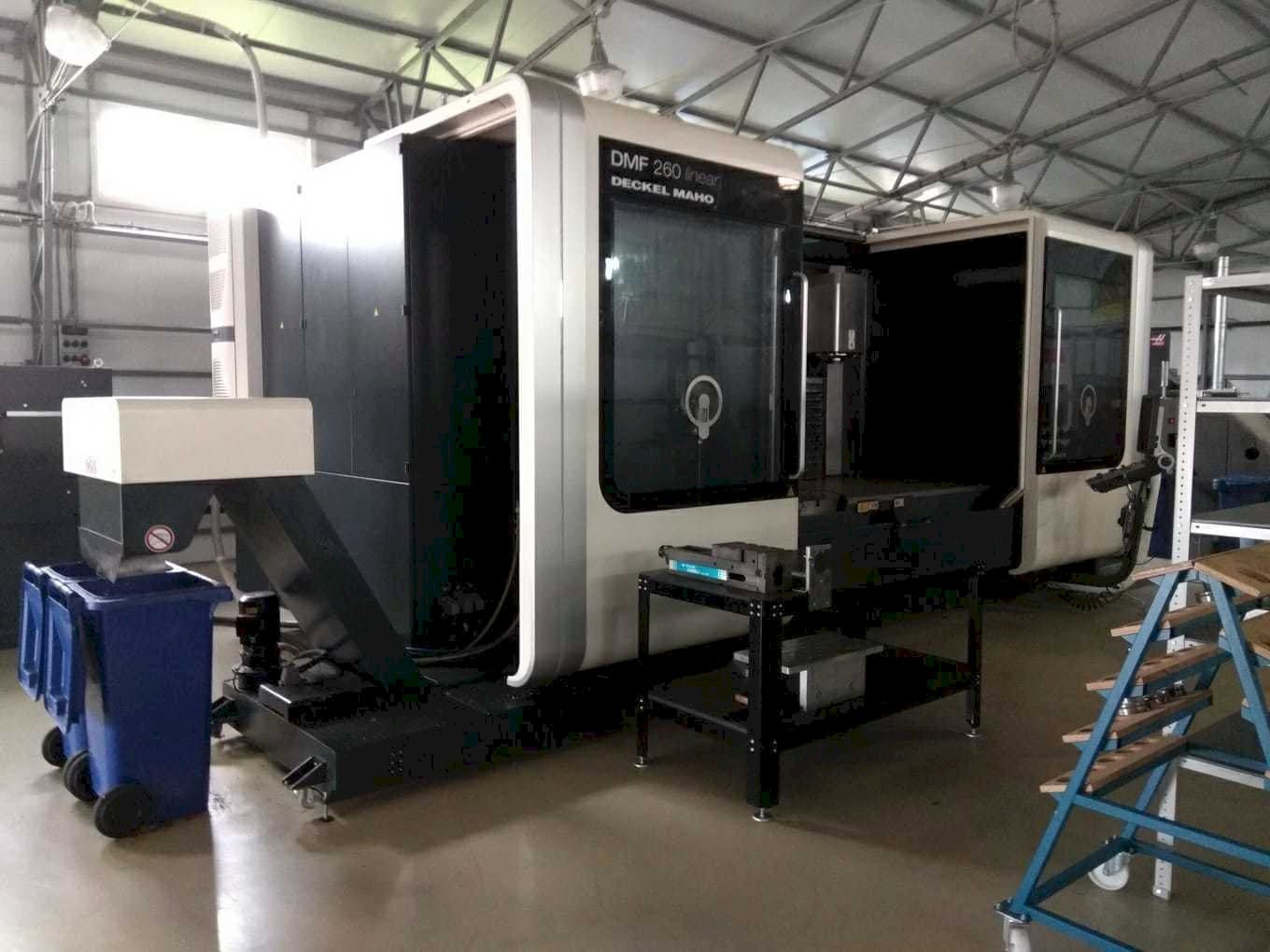 Koneen  DECKEL MAHO DMF 260 linear etunäkymä