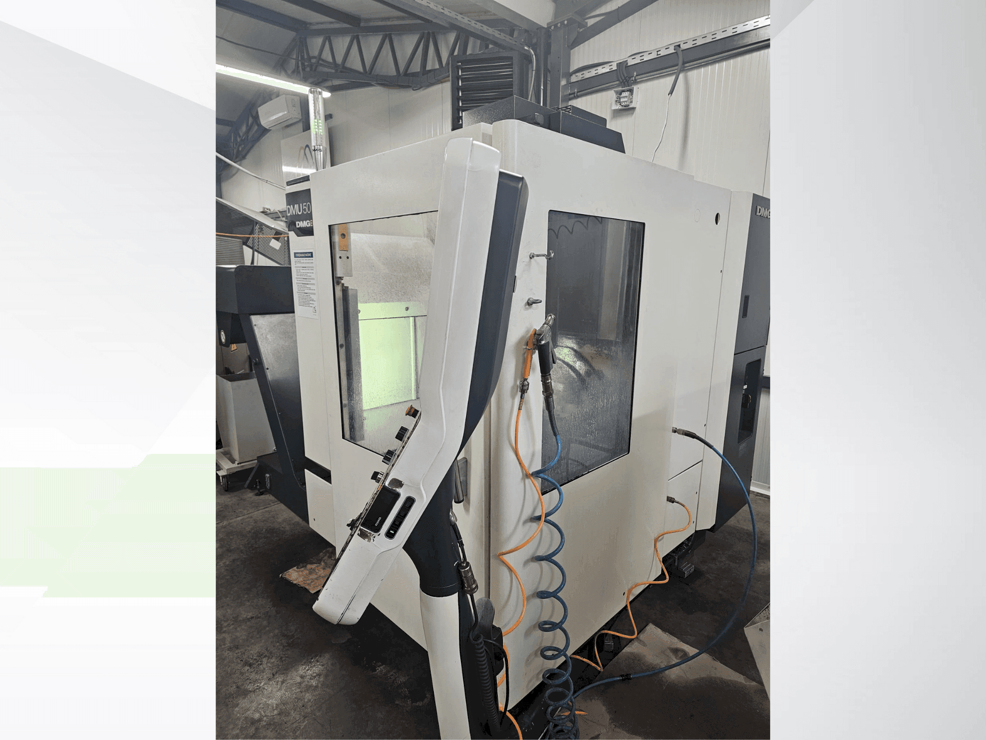 Koneen DMG DECKEL MAHO DMU 50 eco etunäkymä