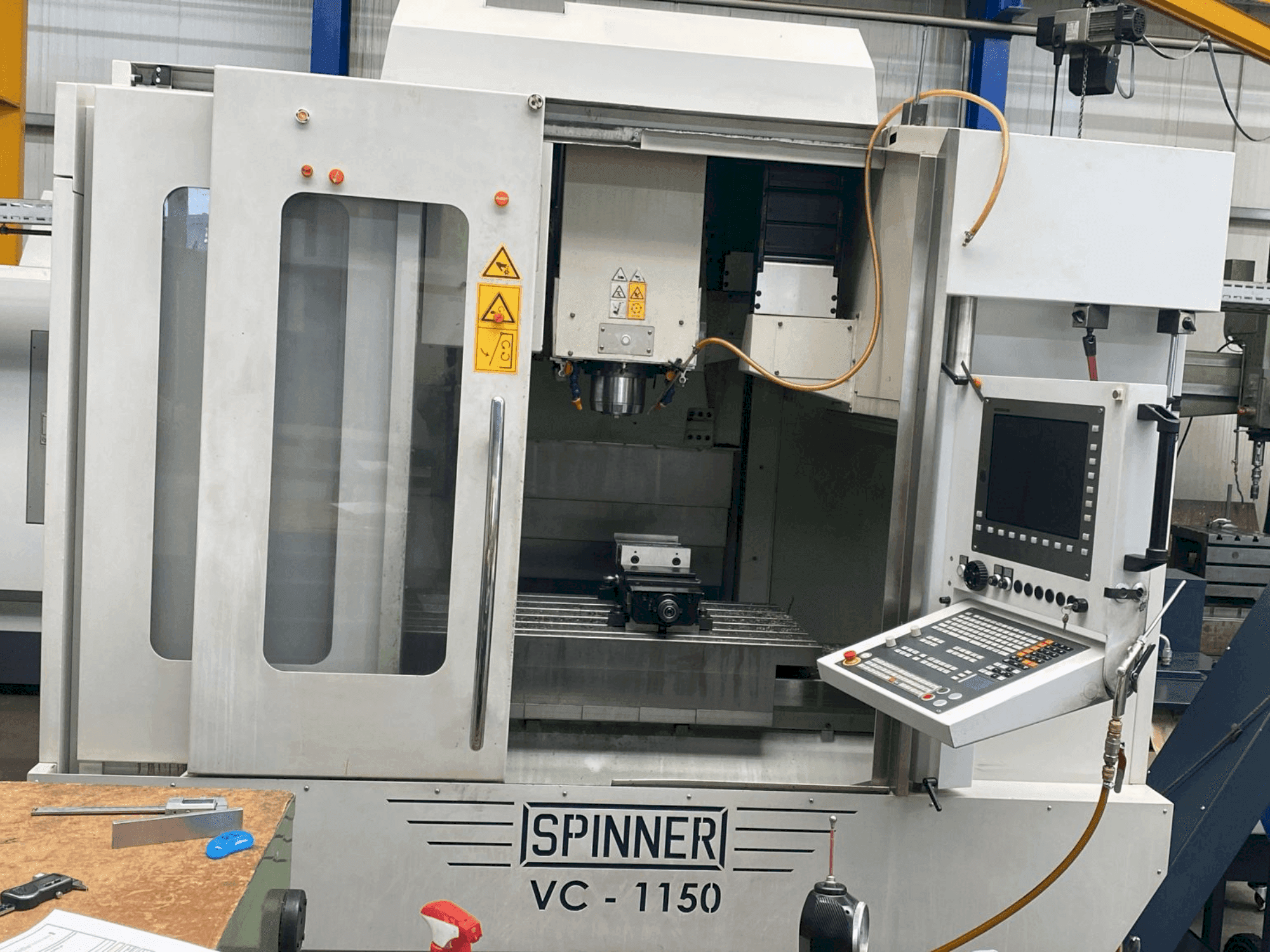 Koneen SPINNER VC 1150 etunäkymä