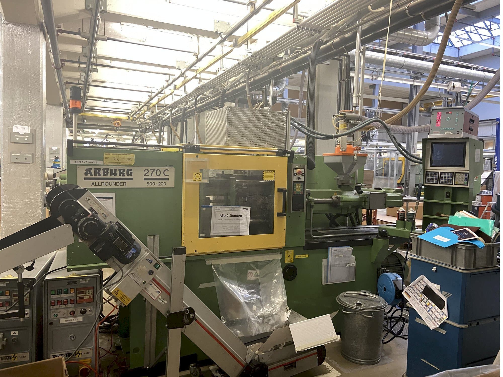 Koneen Arburg ALLROUNDER 270 C 500 - 200 etunäkymä
