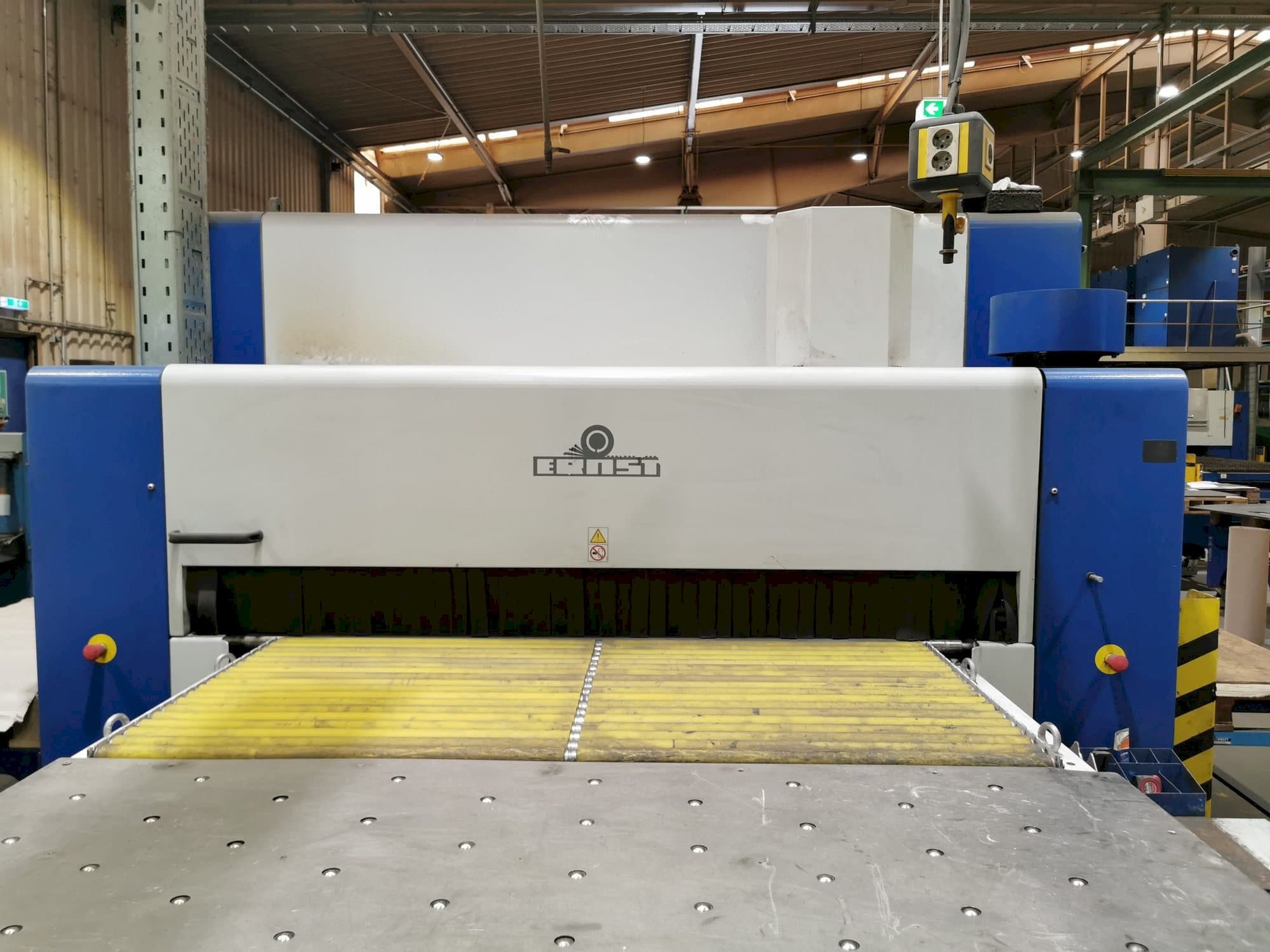 Koneen  ERNST Neptun EBS etunäkymä