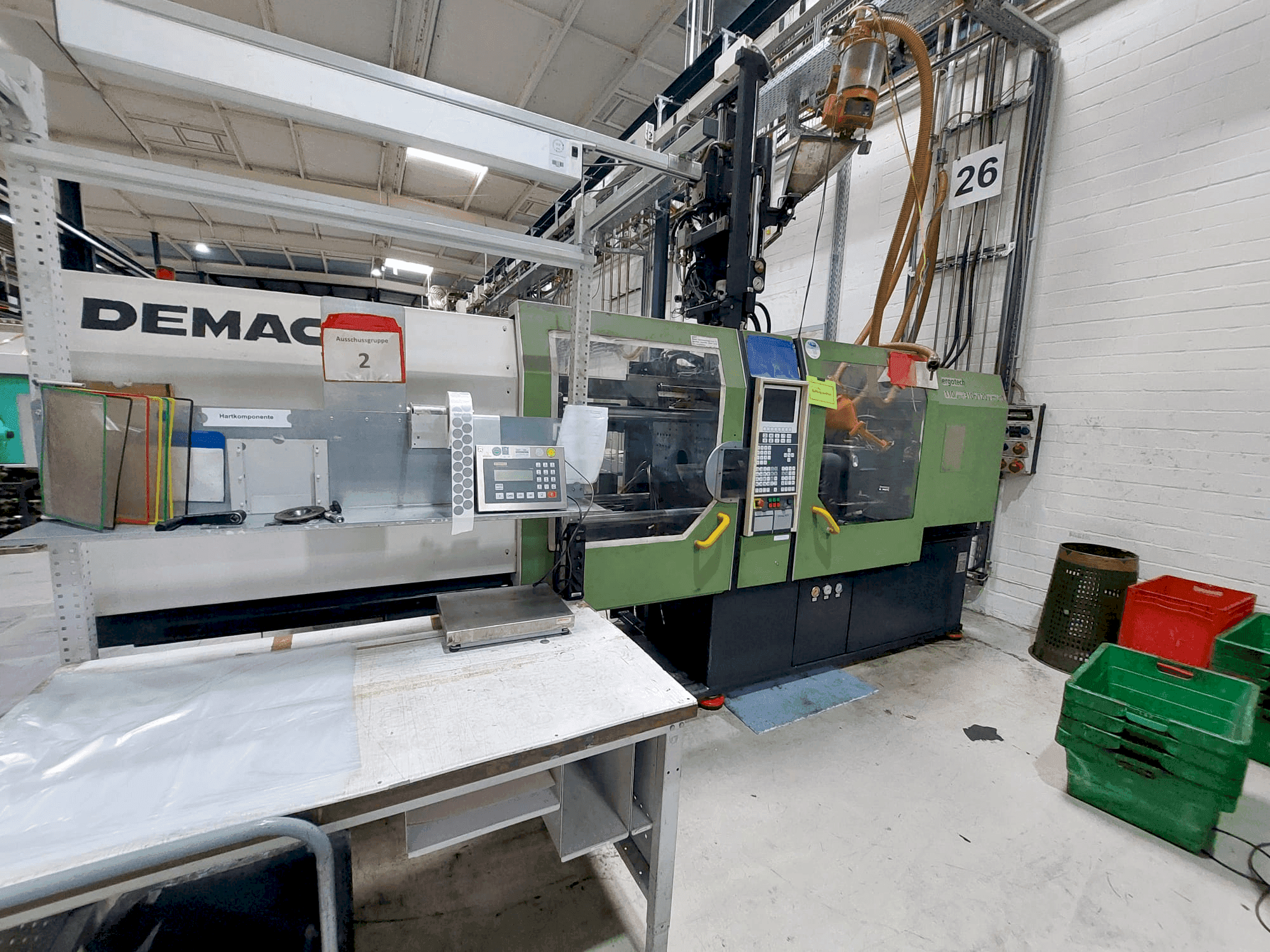 Koneen DEMAG D110-310H/120V etunäkymä