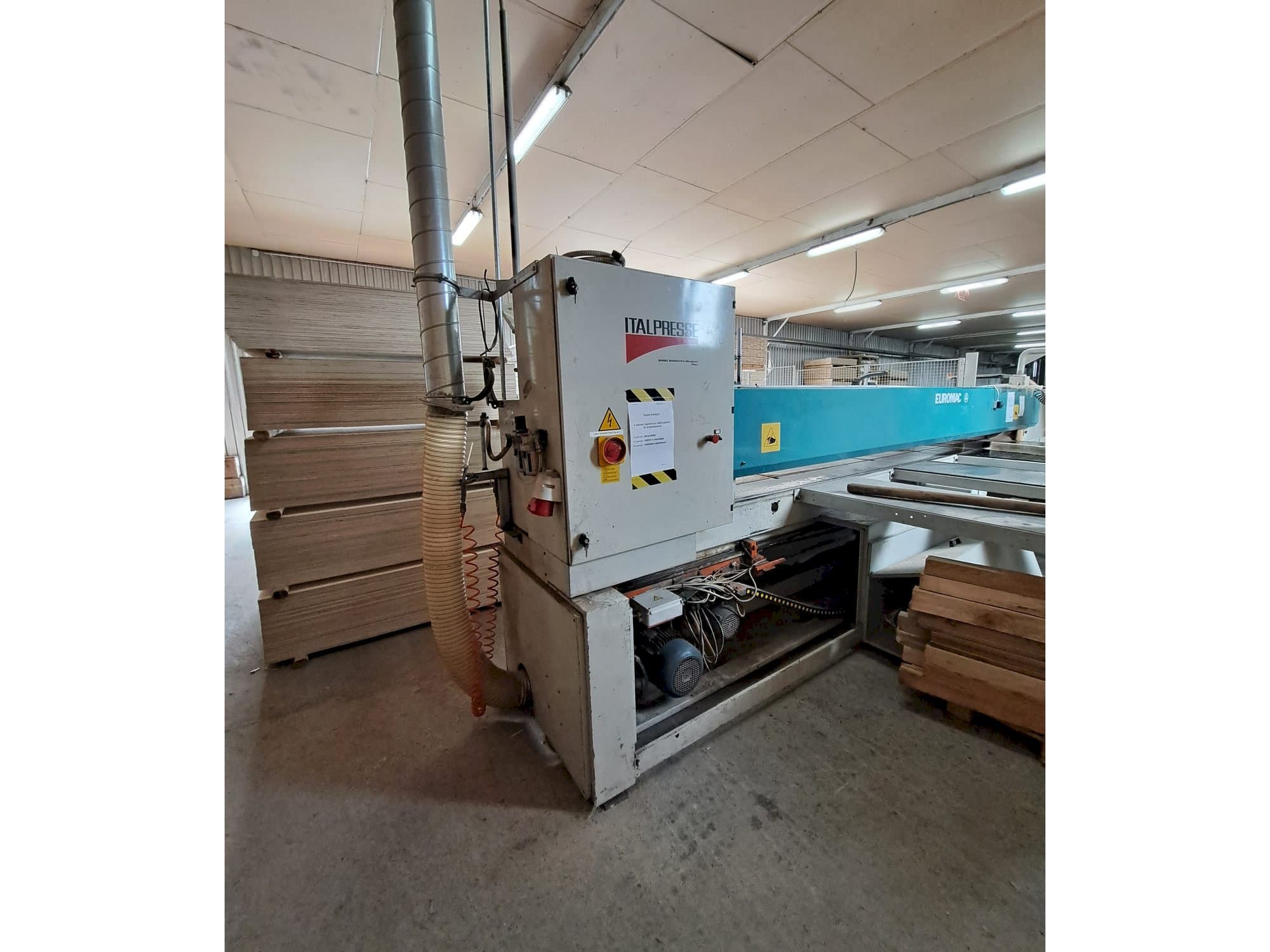 Koneen Euromac Logica Pinze 4500 etunäkymä