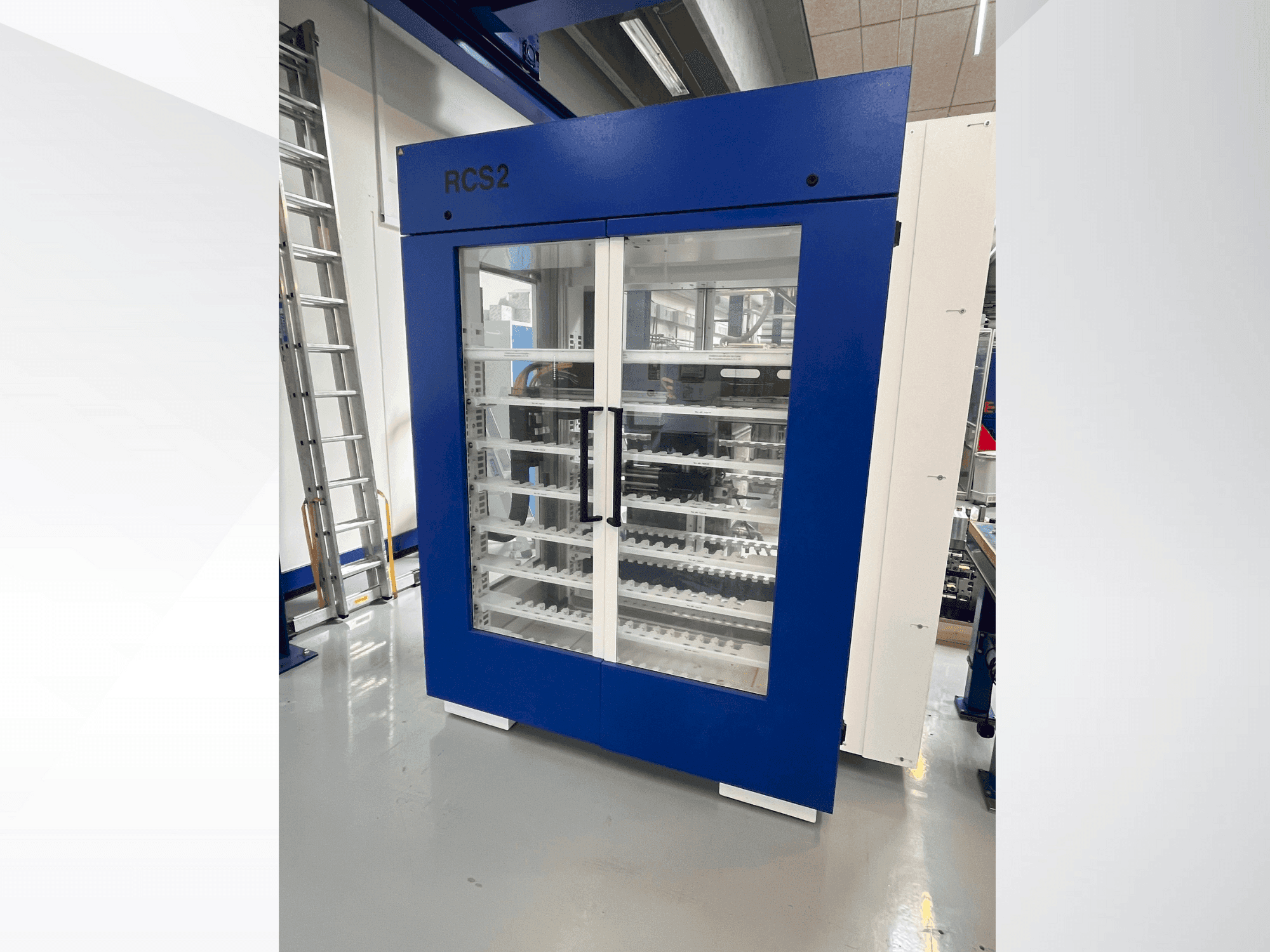 Koneen RÖDERS RCS2 sivunäkymä