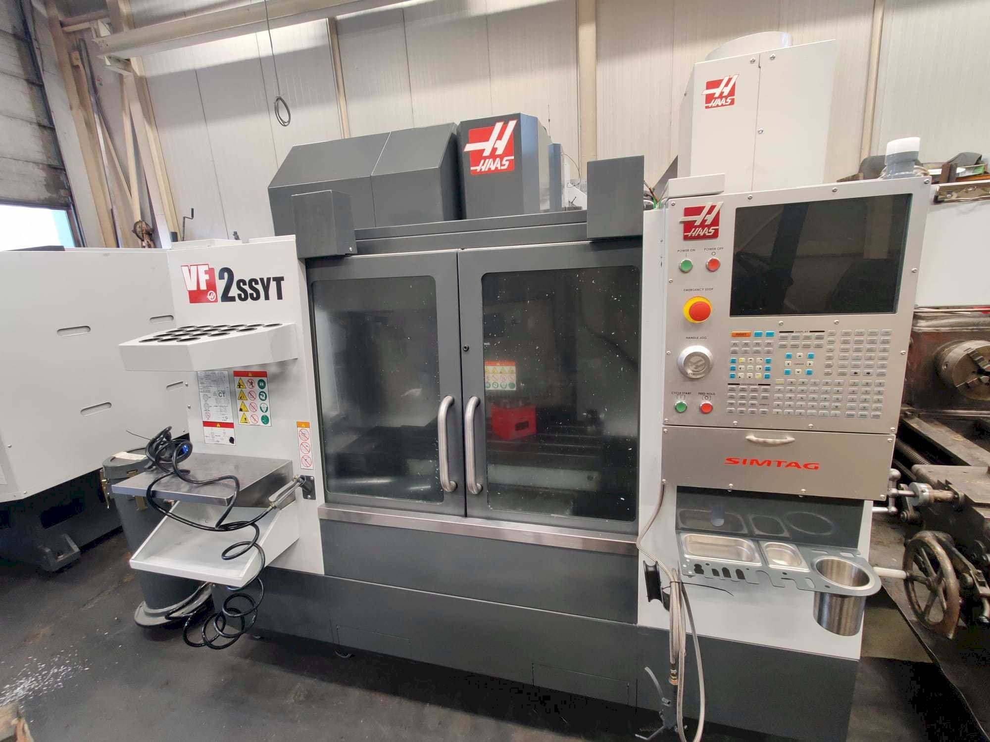 Koneen HAAS VF-2SSYT etunäkymä