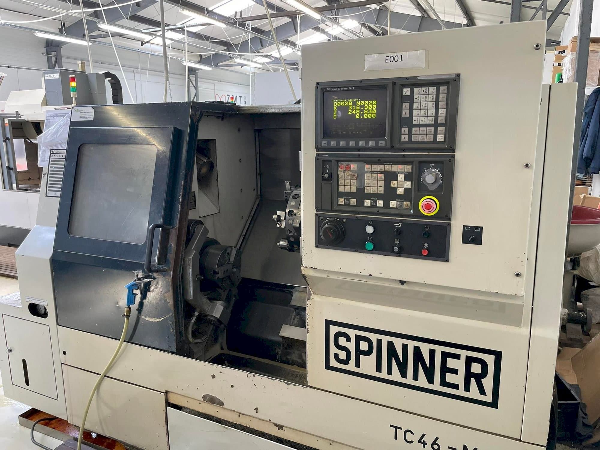Koneen SPINNER TC46 MC etunäkymä
