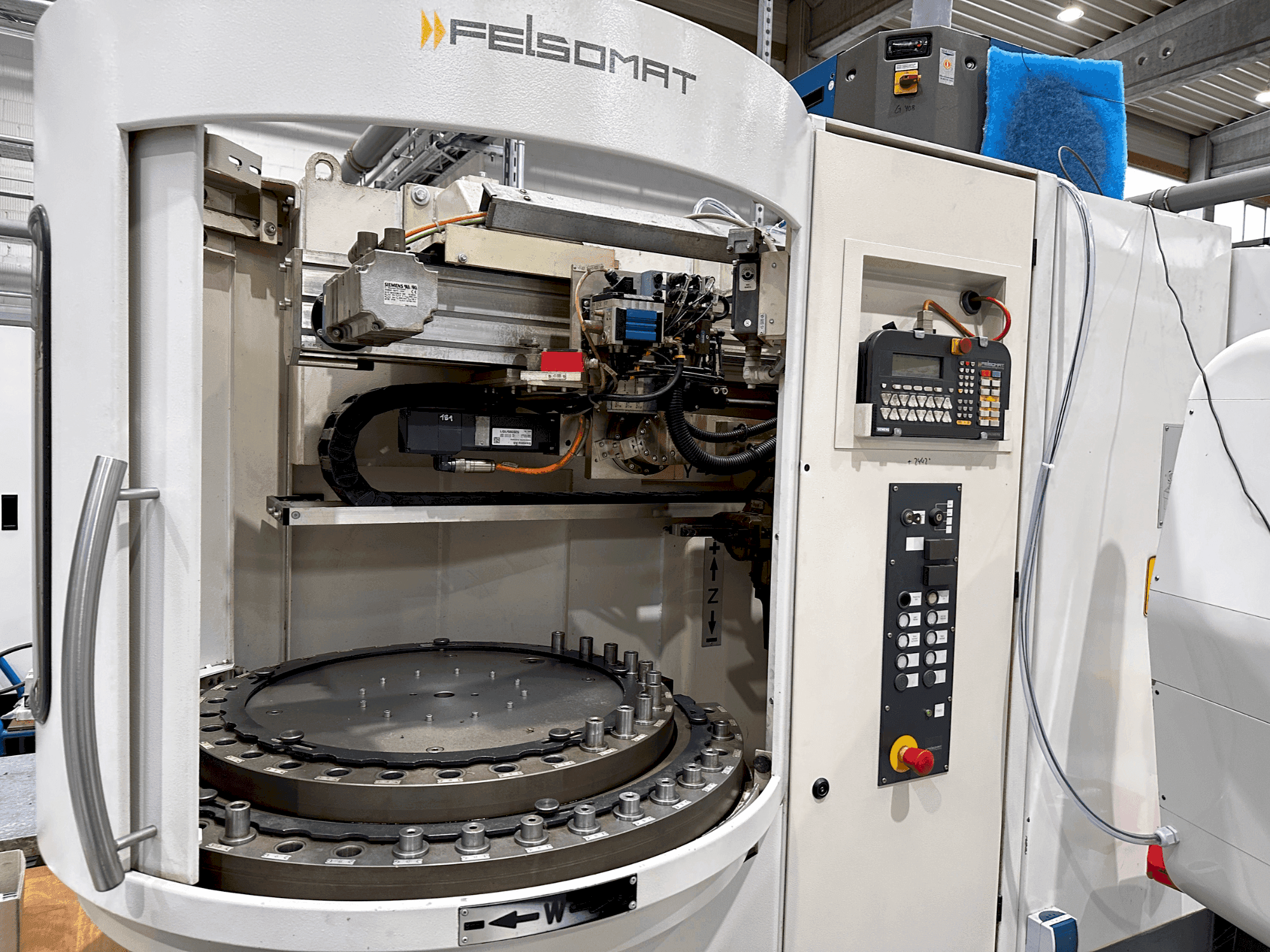 Koneen SAACKE UWIID etunäkymä