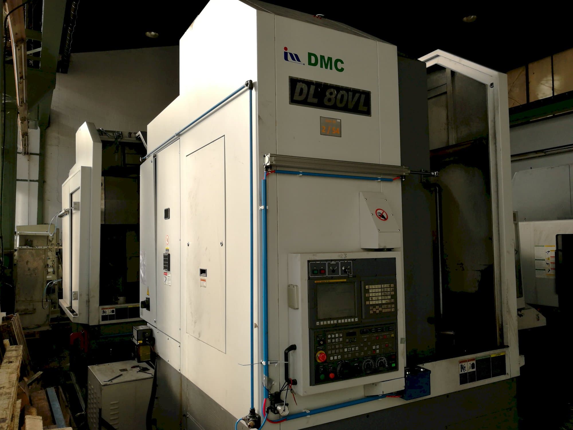 Koneen  DMC vasen näkymä DL 80VL