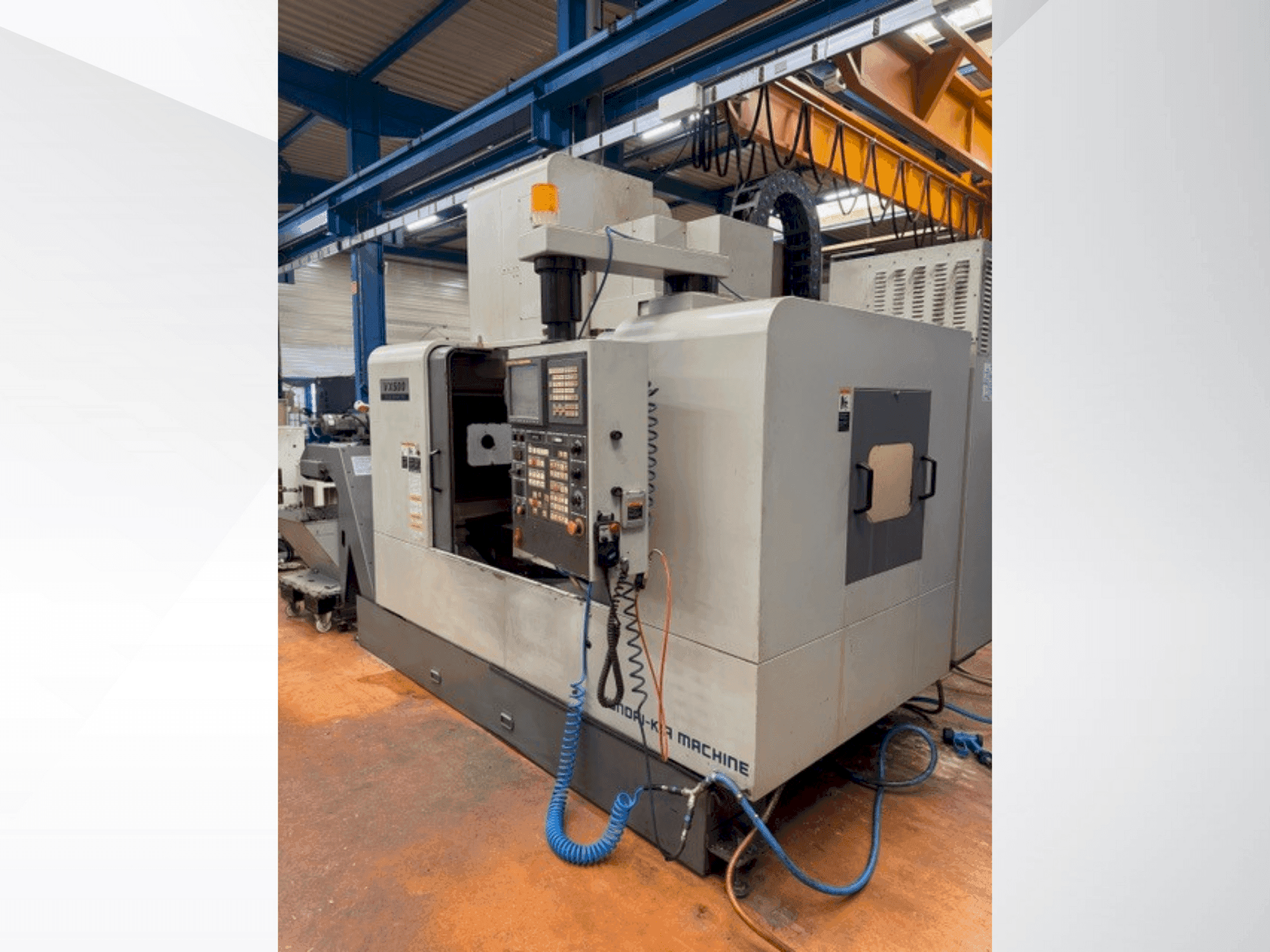 Koneen HYUNDAI KIA VX500 etunäkymä