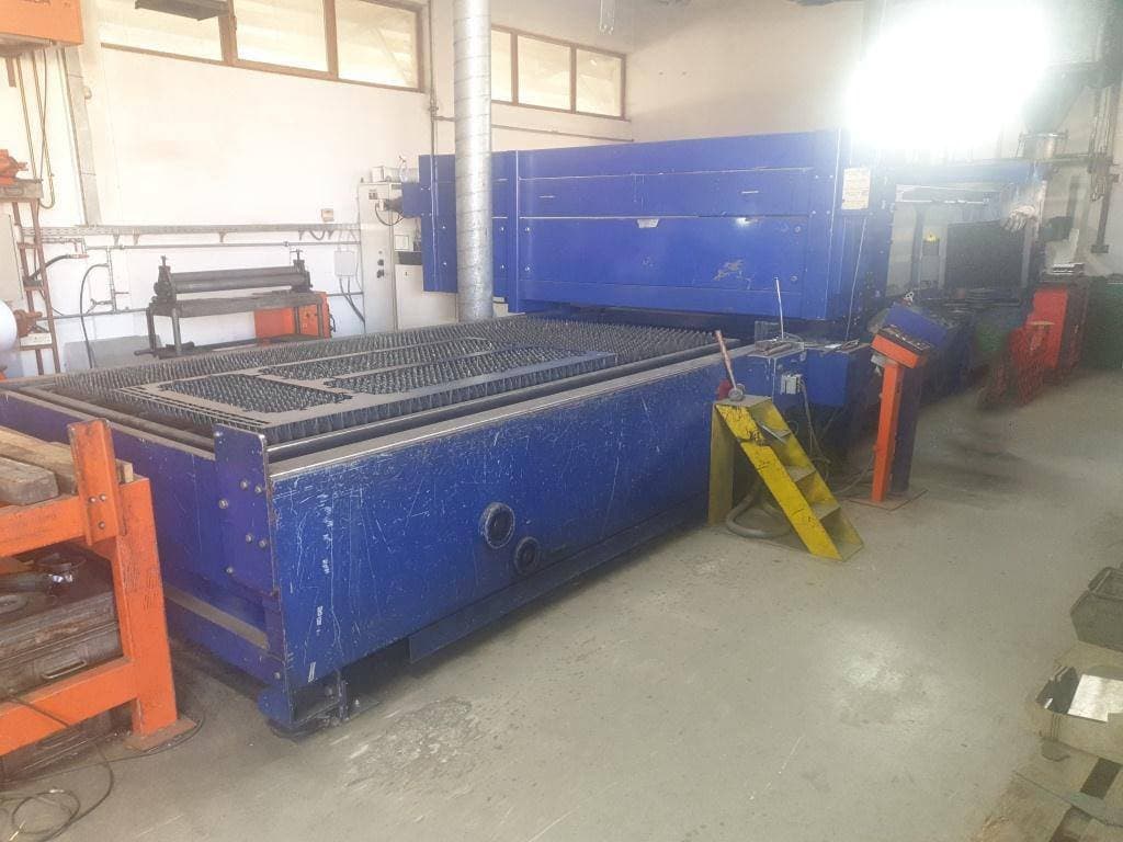 Koneen Bystronic ByStar 3015 etunäkymä