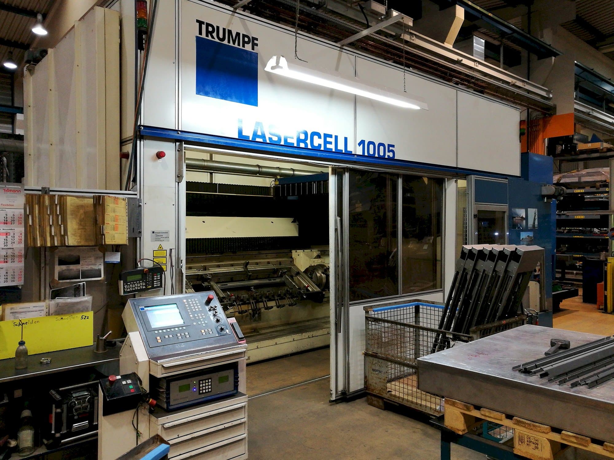 Koneen  Trumpf vasen näkymä Lasercell TLC 1005