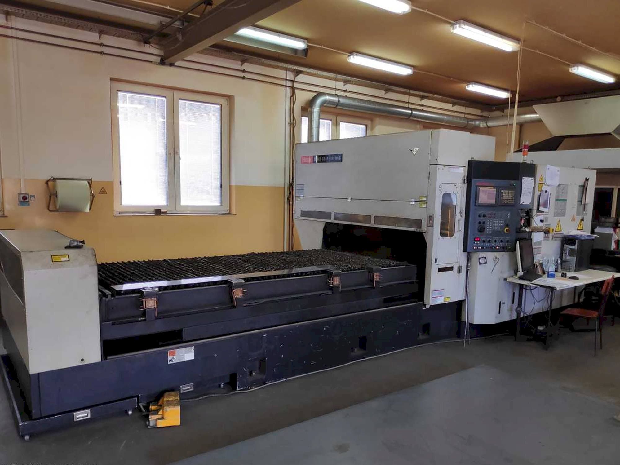 Koneen Mazak Space Gear 510 Mk II etunäkymä