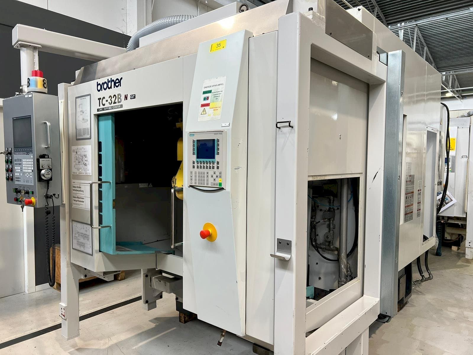 Koneen  Brother TC-32BN QT etunäkymä
