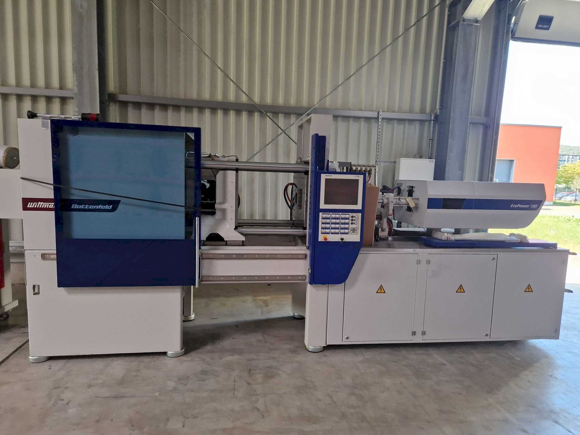 Koneen Battenfeld EcoPower180 etunäkymä