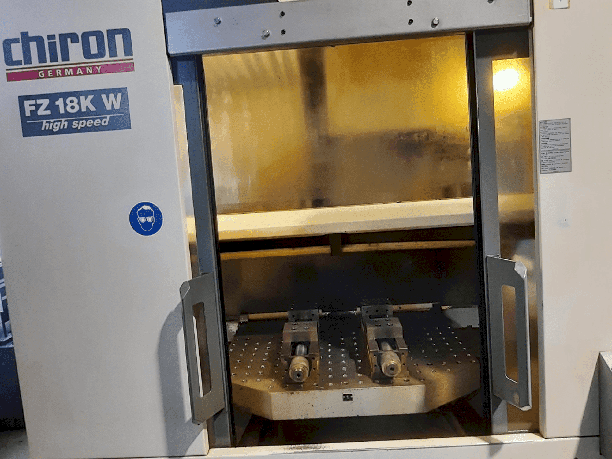 Koneen CHIRON FZ 18 KW etunäkymä