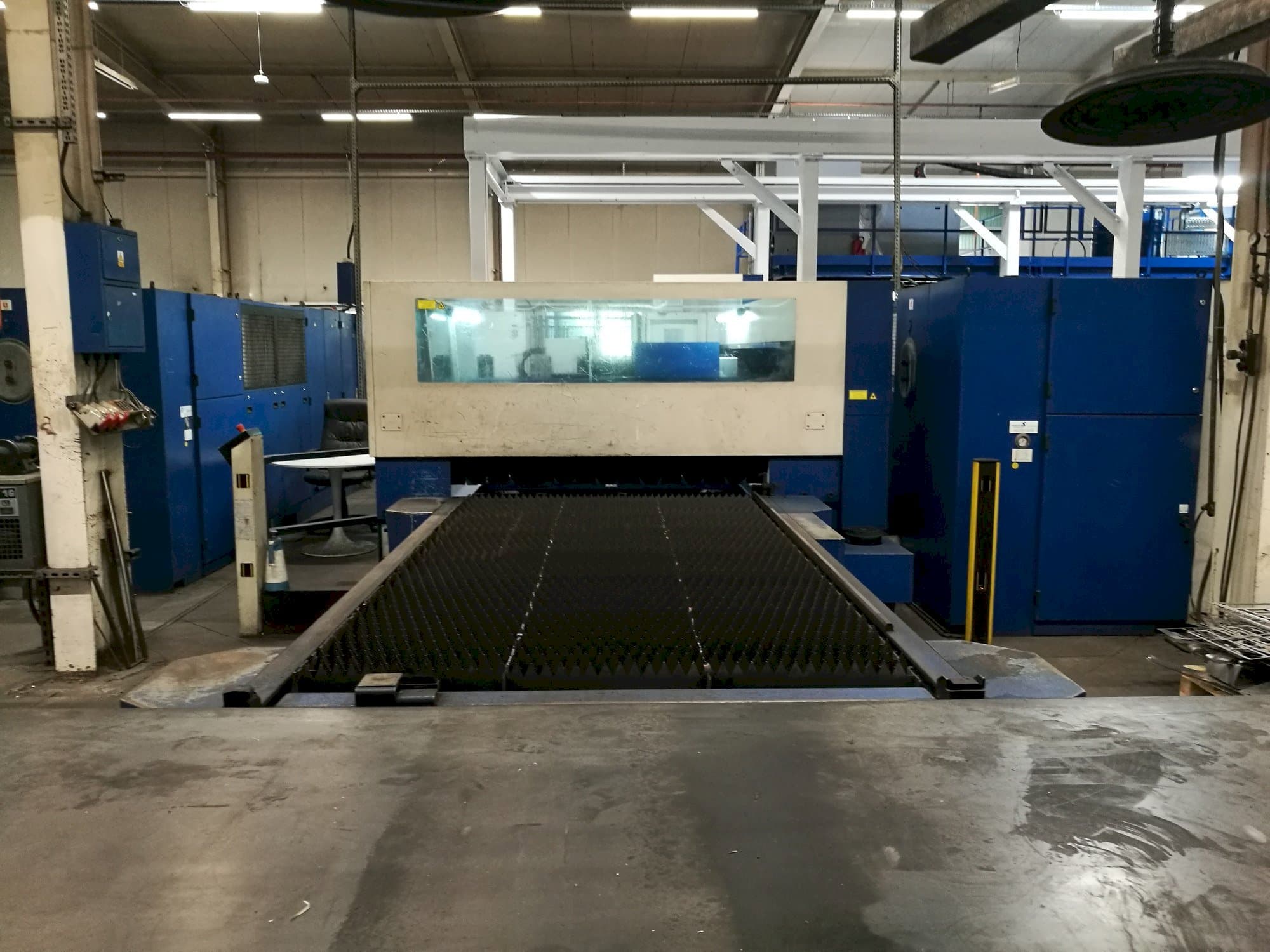 Koneen Trumpf Trumatic L3050 etunäkymä