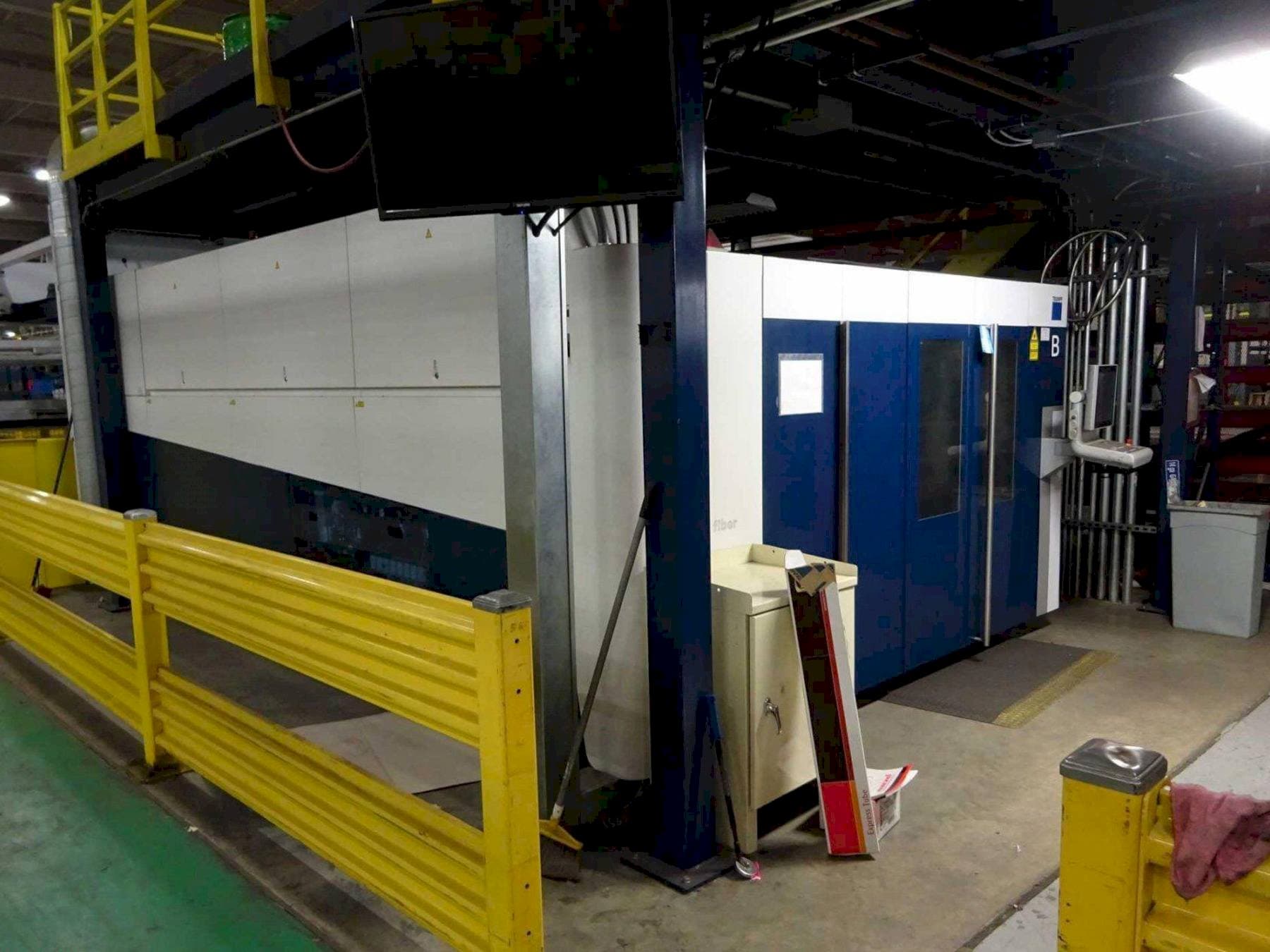 Koneen Trumpf TruLaser 5040 Fiber etunäkymä