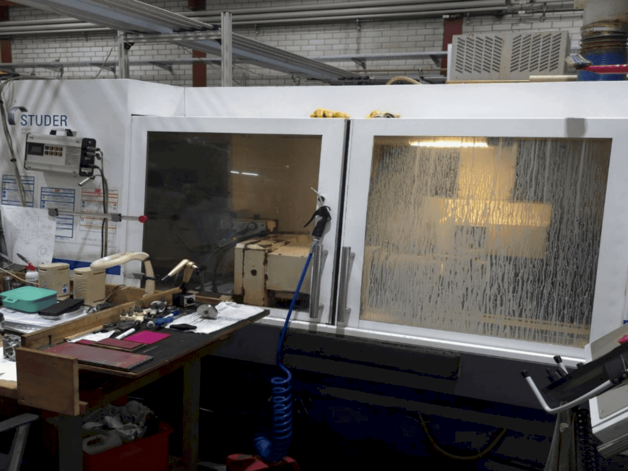 Koneen STUDER S31 etunäkymä