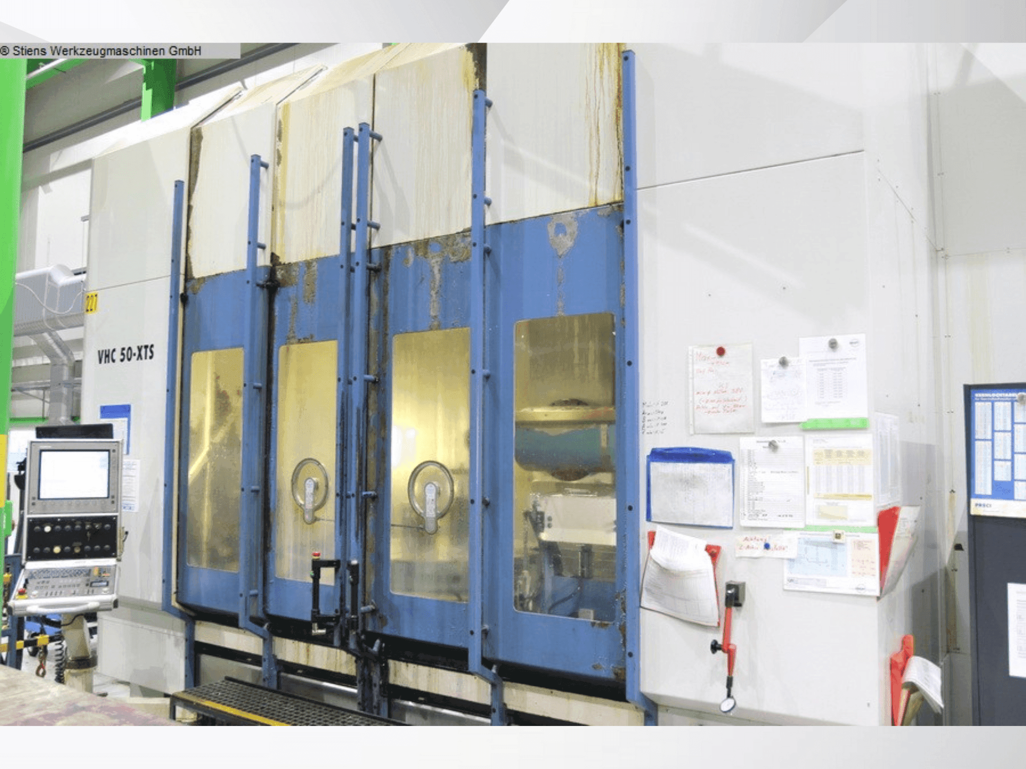 Koneen AXA VHC 50 - XTS 2000 etunäkymä