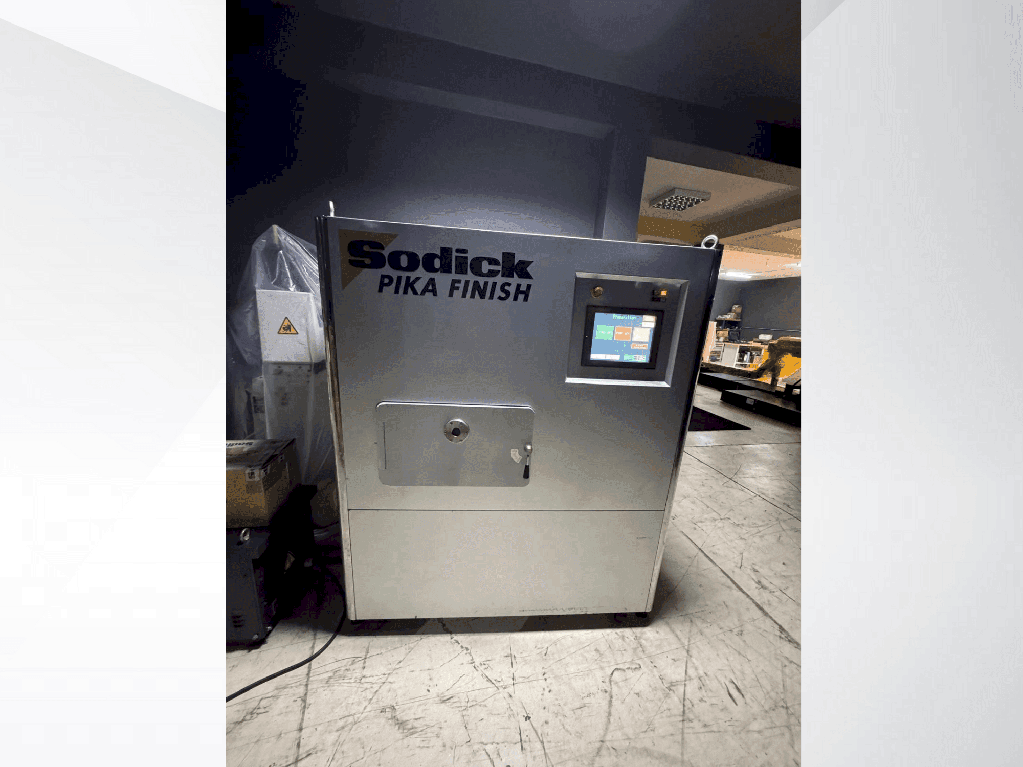 Koneen Sodick Picka PF-32A etunäkymä