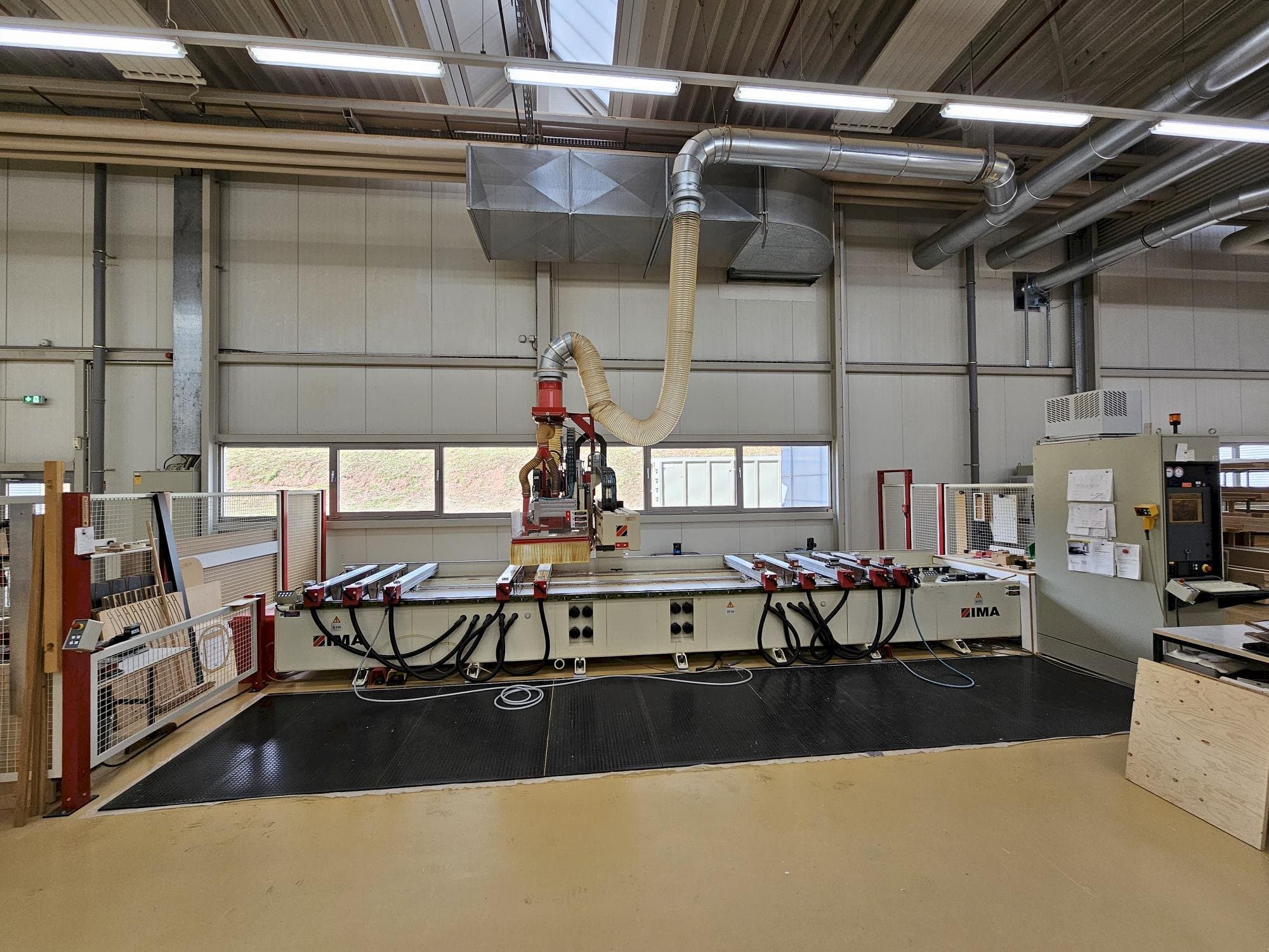 Koneen  IMA BIMA/410/120/600 etunäkymä