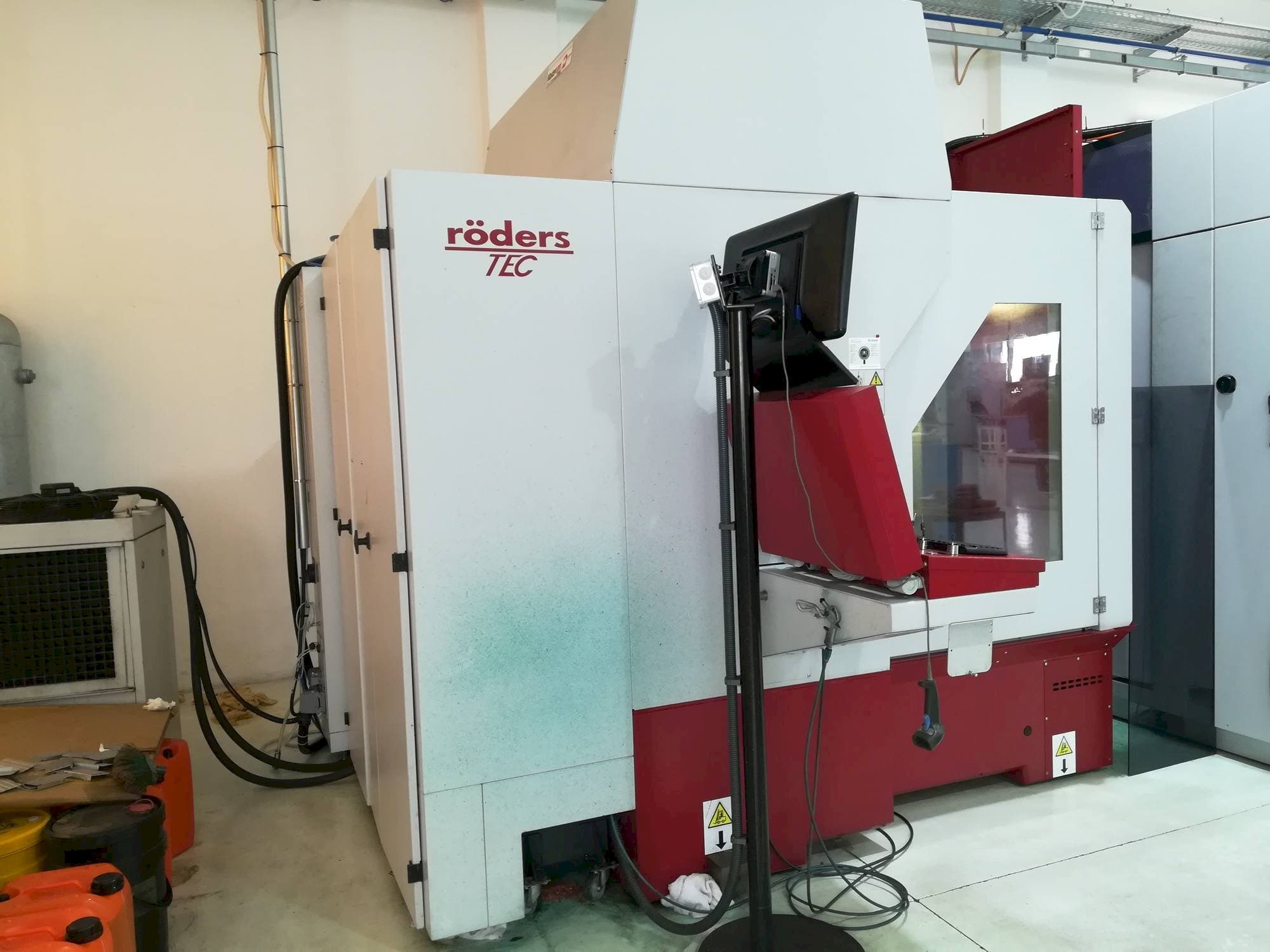 Koneen Röders RXP 801 etunäkymä