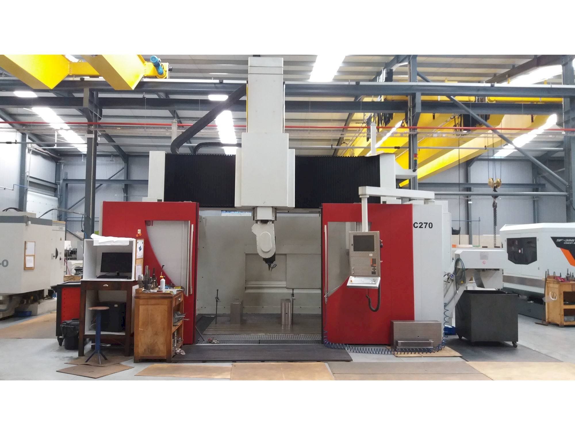 Koneen Rambaudi RC 270 etunäkymä