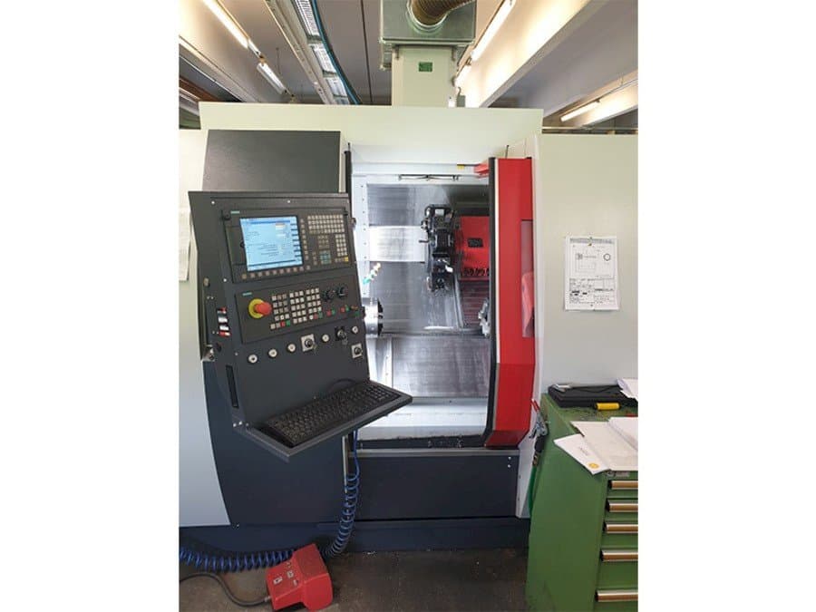 Koneen EMCO Turn E 65 etunäkymä