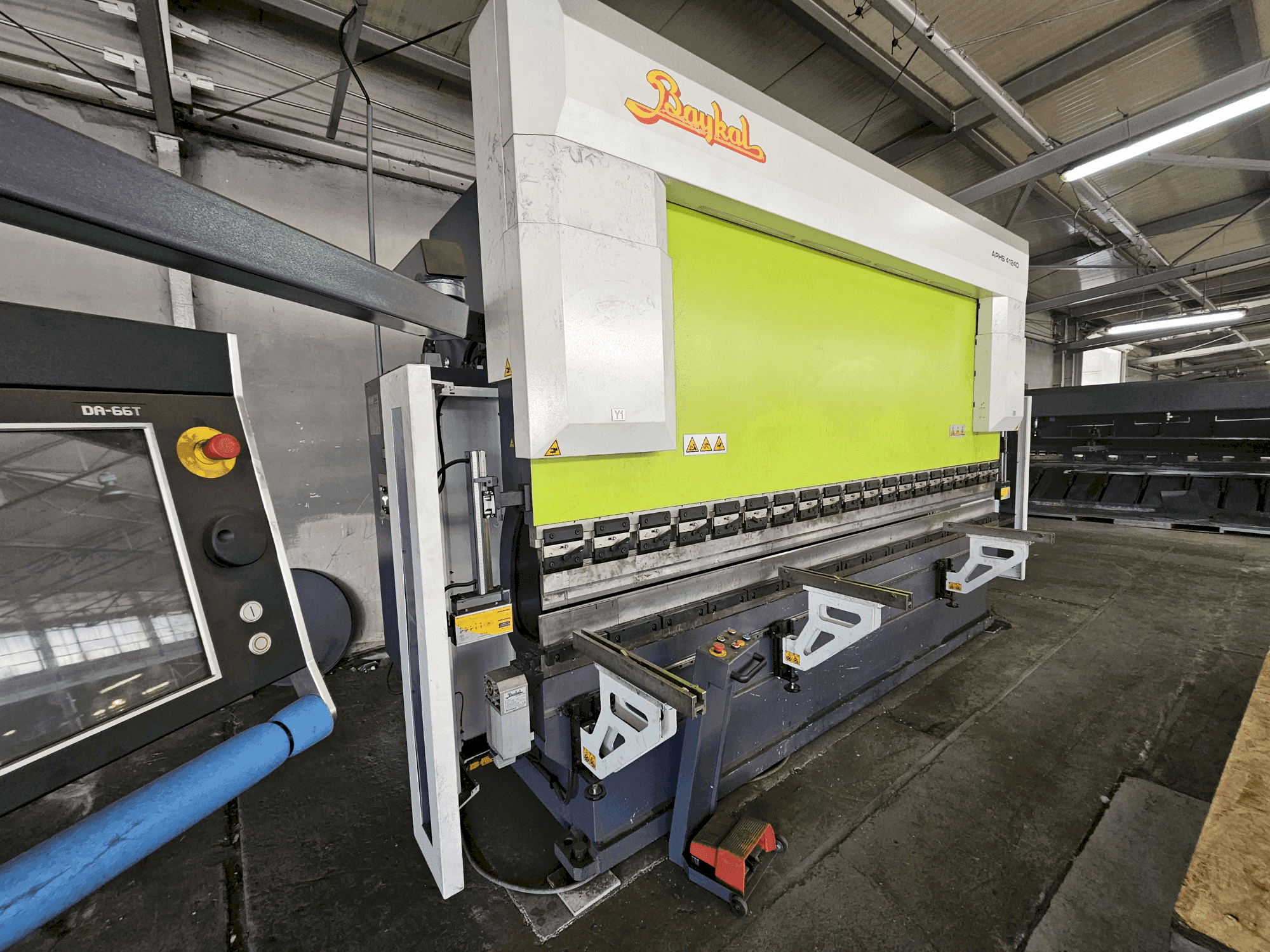 Koneen Baykal APHS 41240 etunäkymä