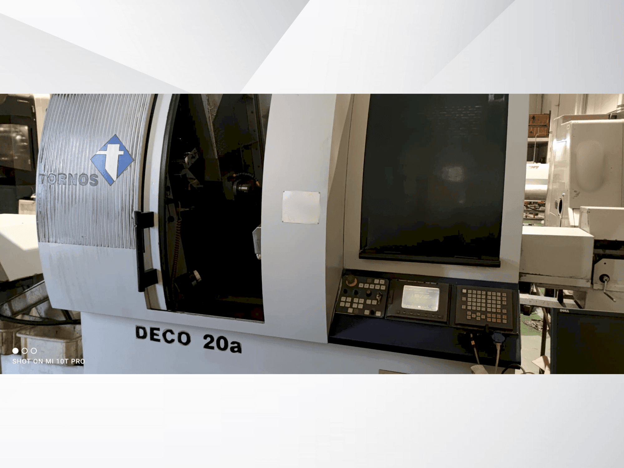 Koneen  Tornos-Bechler Deco 20a etunäkymä