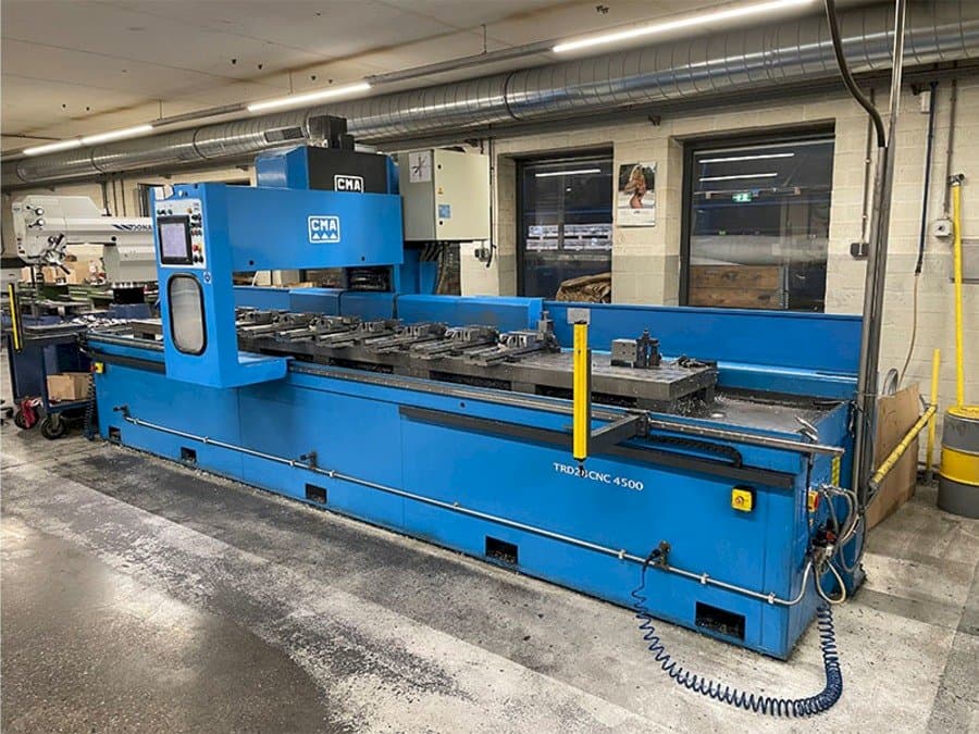 Koneen CMA TRD28CNC 4500 etunäkymä
