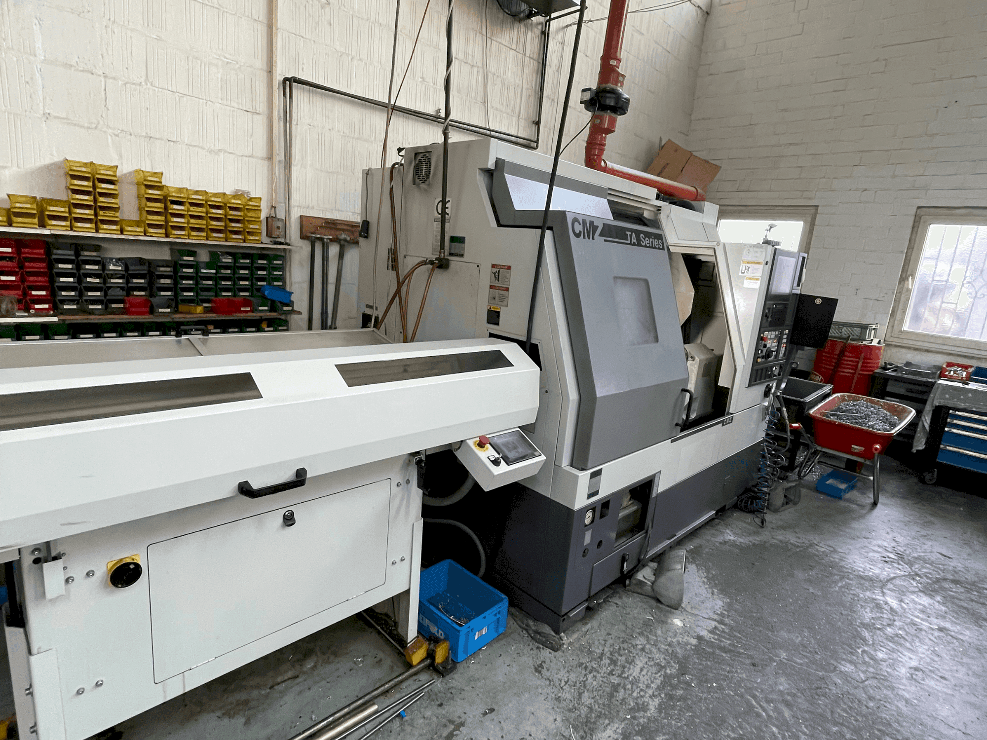 Koneen  CMZ TA 15 Y etunäkymä