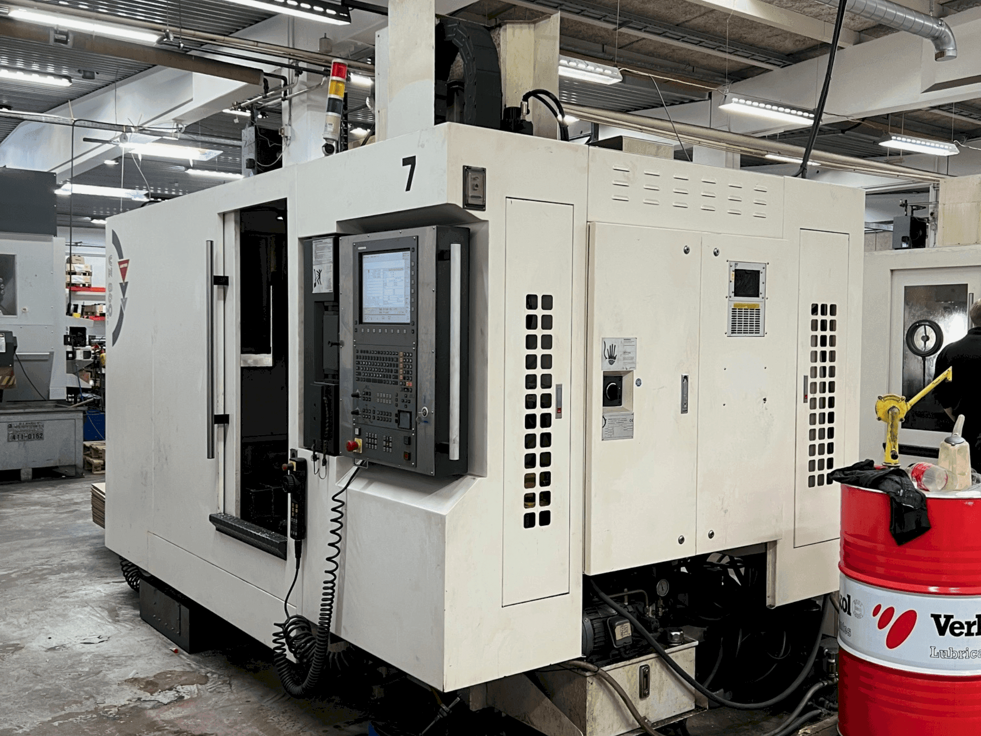 Koneen  WEMAS VZ 860 APC etunäkymä