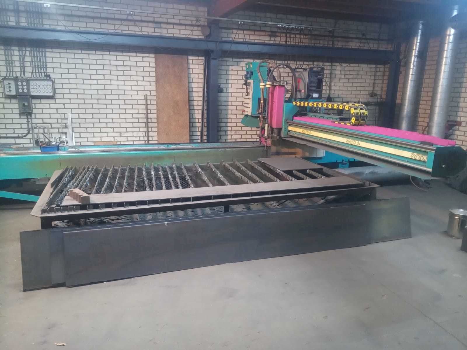 Koneen SATO SATRONIK C2500 etunäkymä