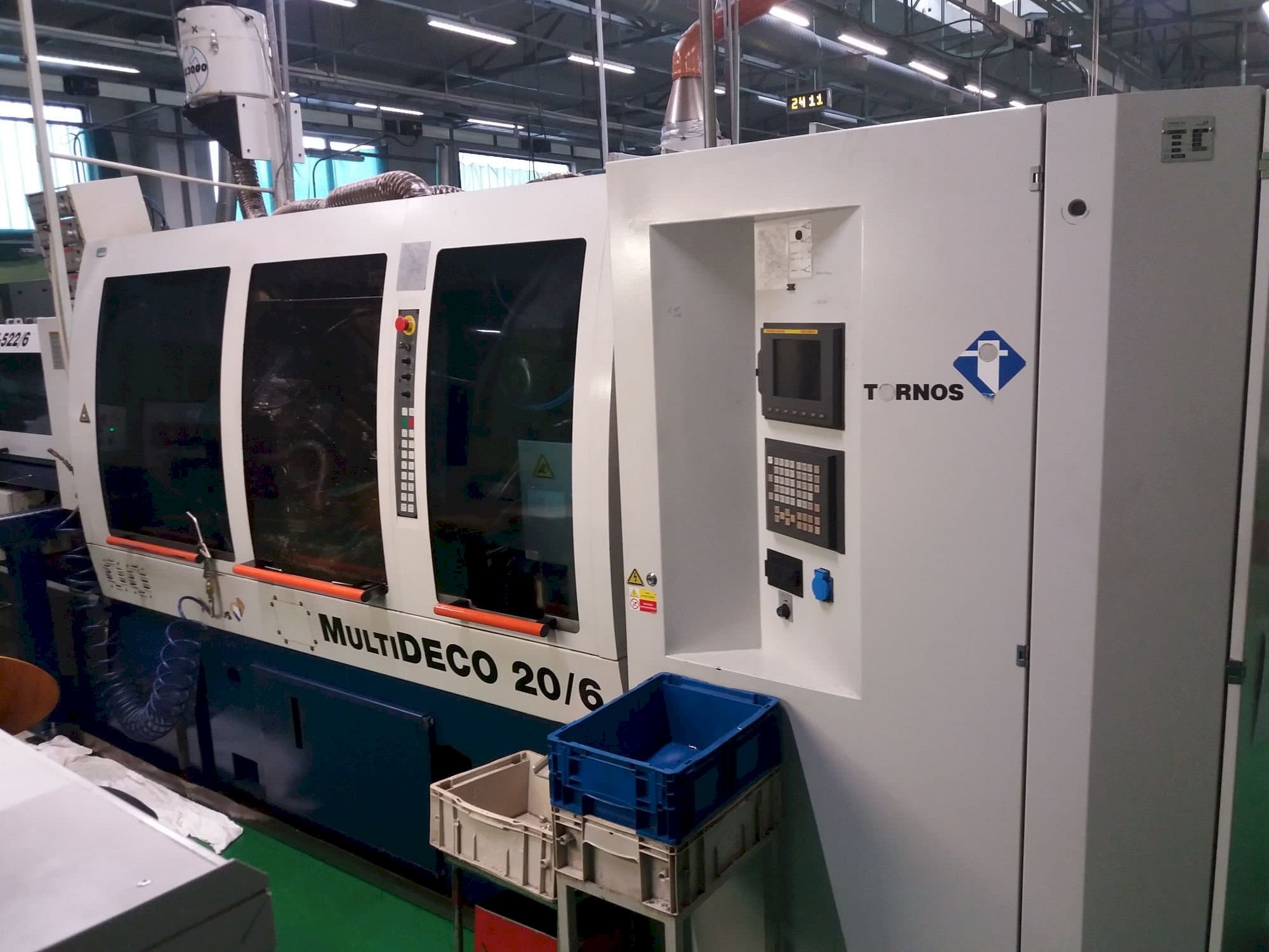 Koneen Tornos Multideco 26/6 etunäkymä