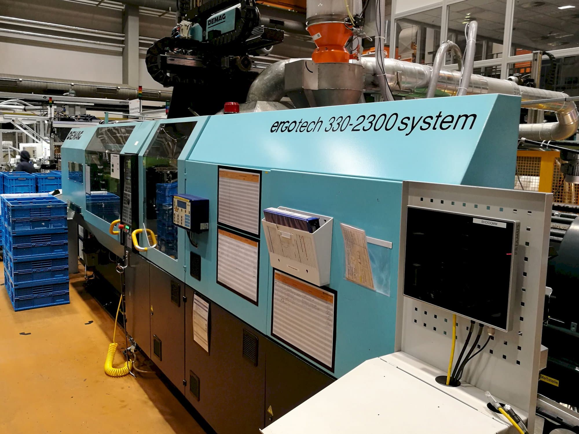 Koneen DEMAG oikea näkymä Ergotech 330-2300