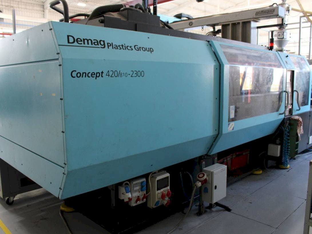 Koneen DEMAG 420/810-2300 NC4 etunäkymä