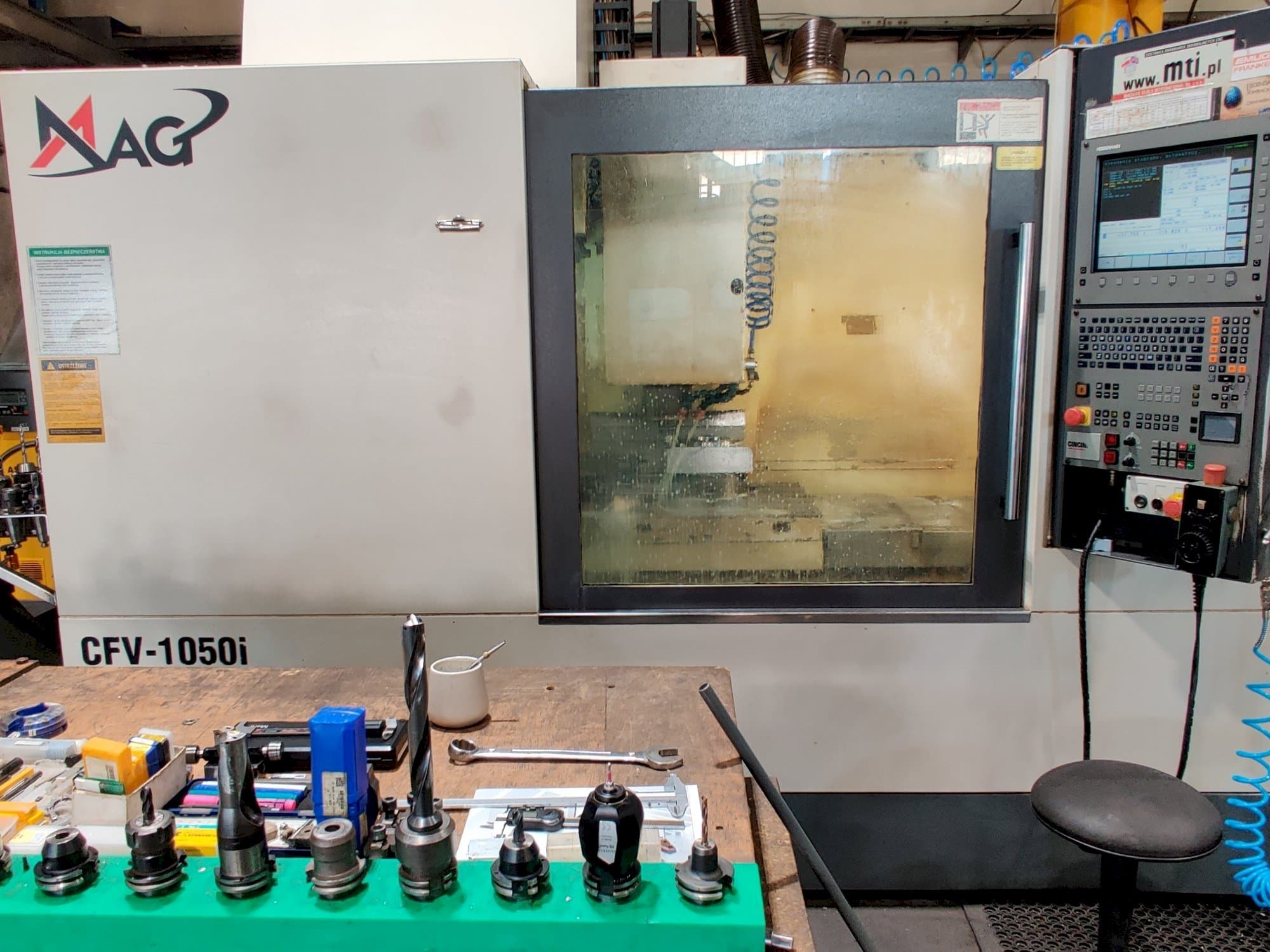 Koneen MAG CFV 1050 etunäkymä