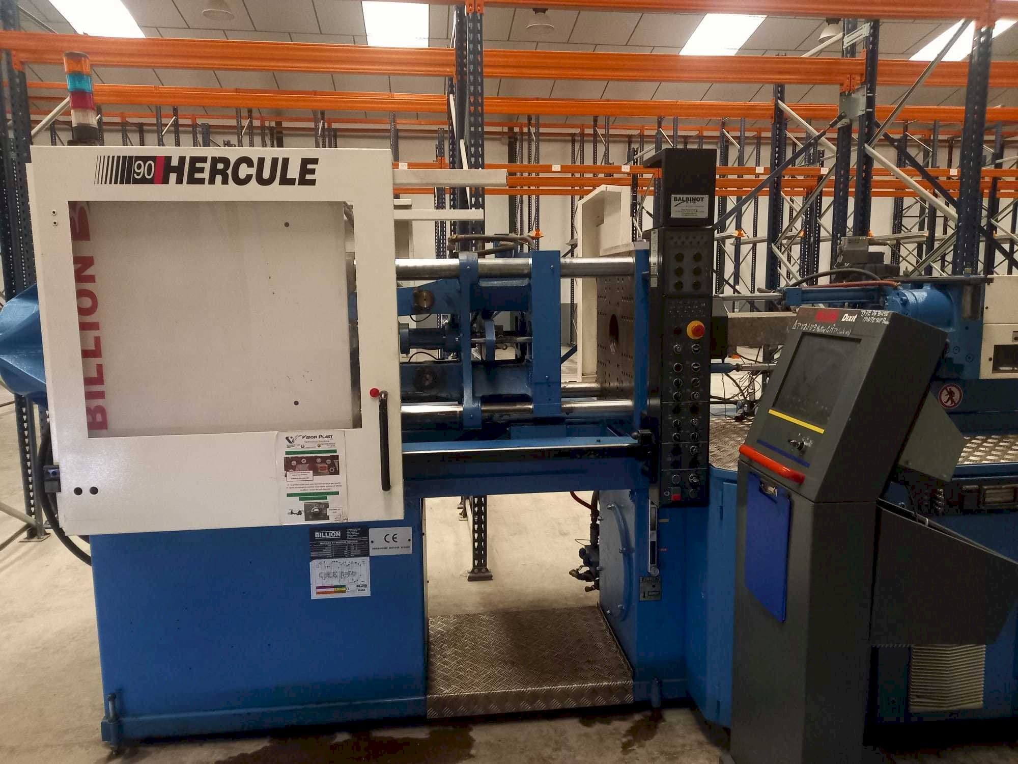 Koneen Billion H260/90 TP etunäkymä