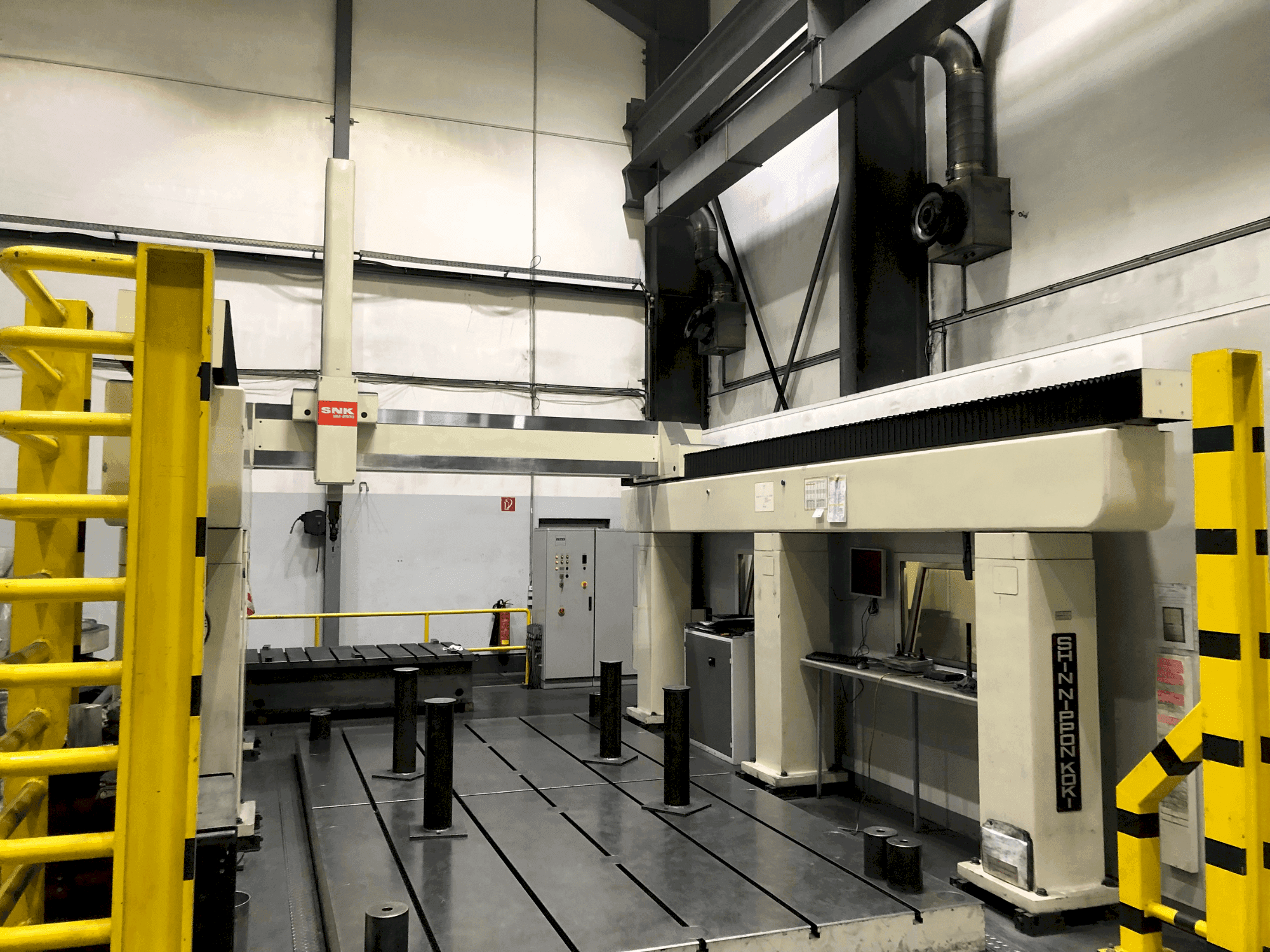 Koneen  SHIN NIPPON KOKI MM 2500-5012 etunäkymä