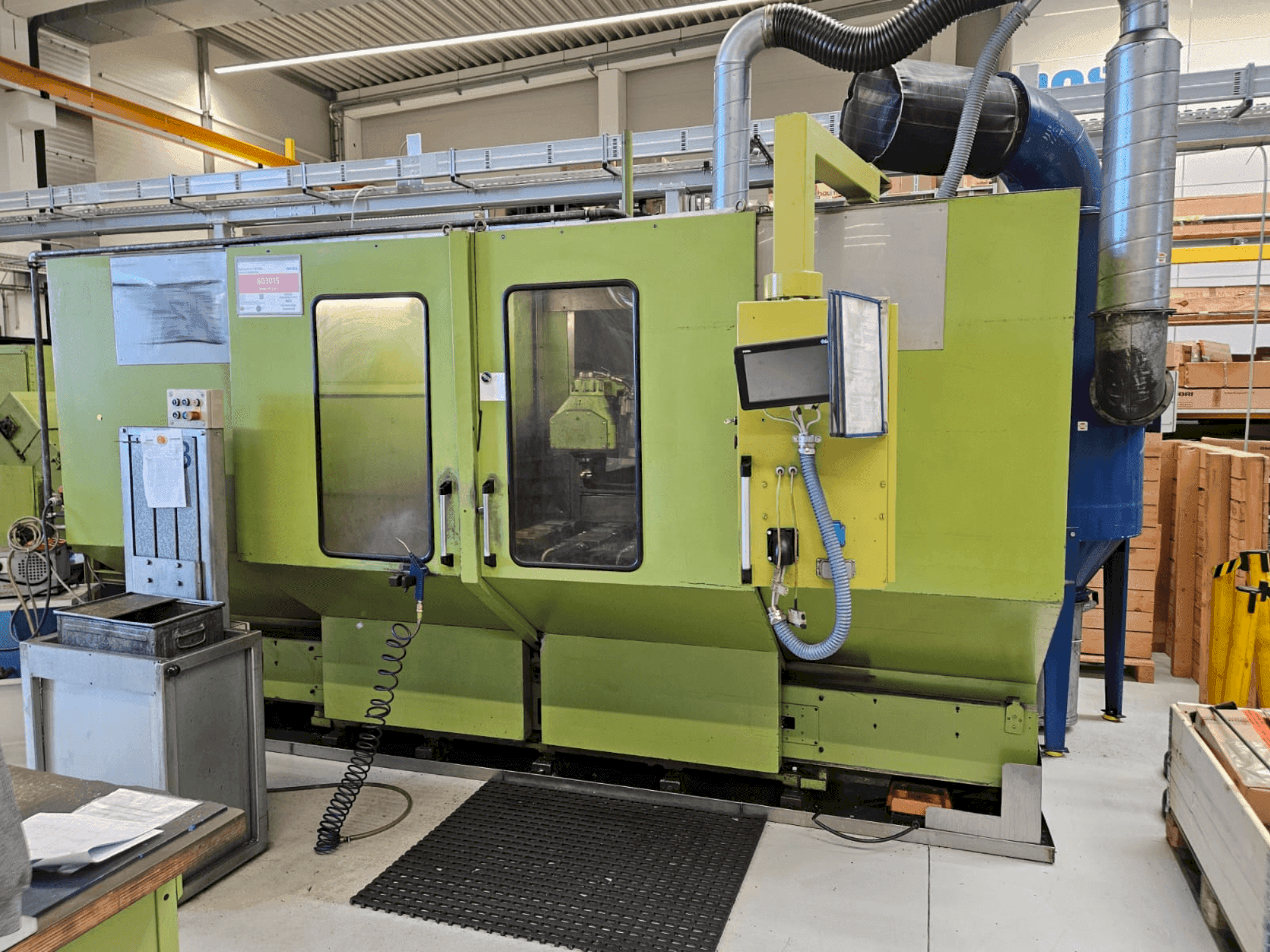 Koneen  HELLER PFU2 etunäkymä