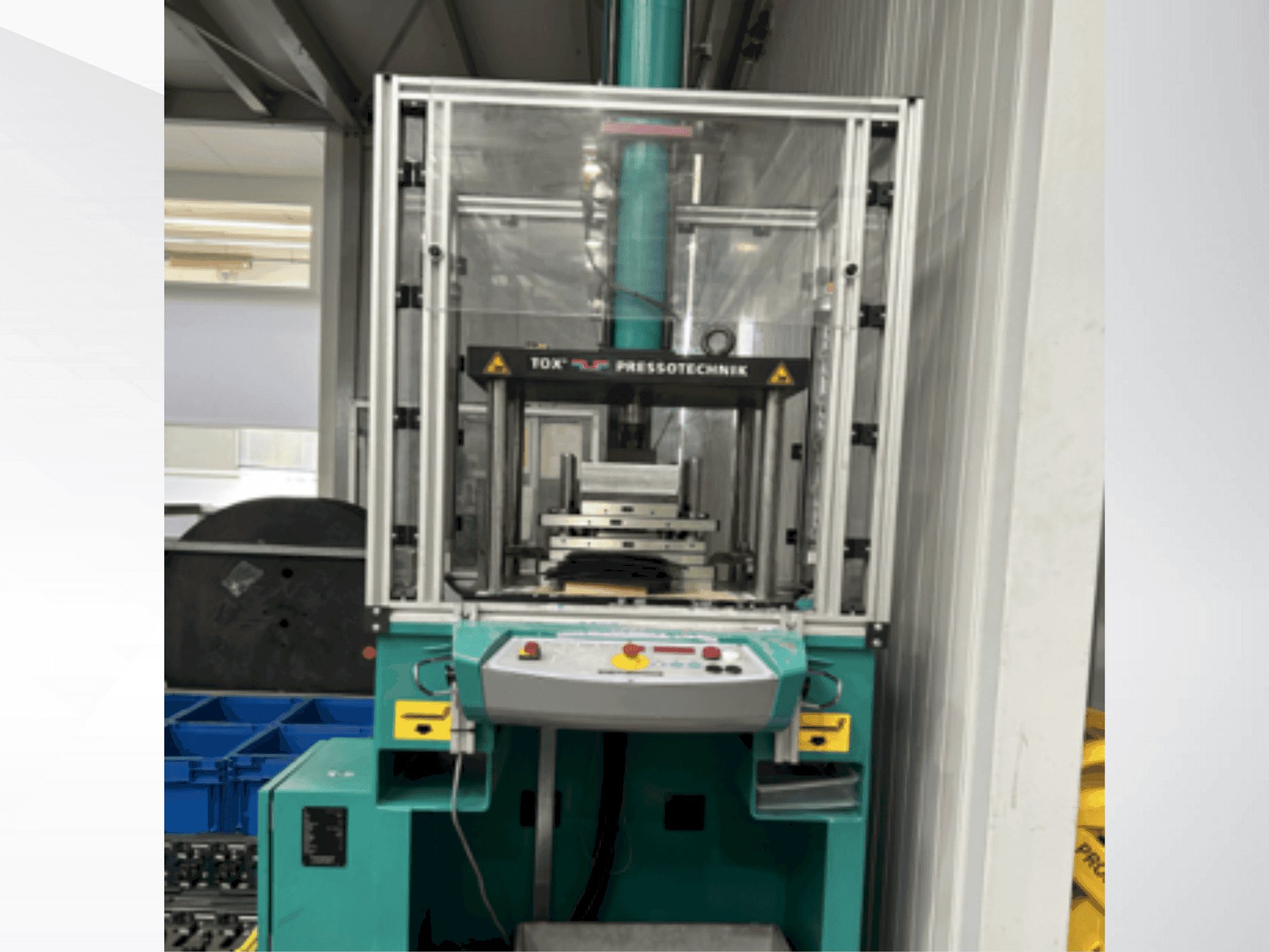 Koneen  TOX MAG 008.261.A.001 etunäkymä