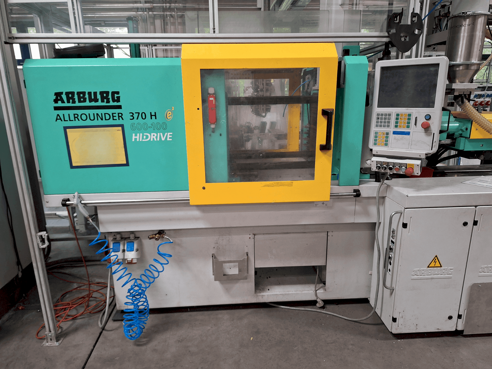 Koneen Arburg Allrounder 370 H 600-100 etunäkymä