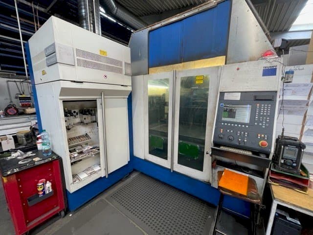 Koneen Trumpf TC L 3050 etunäkymä