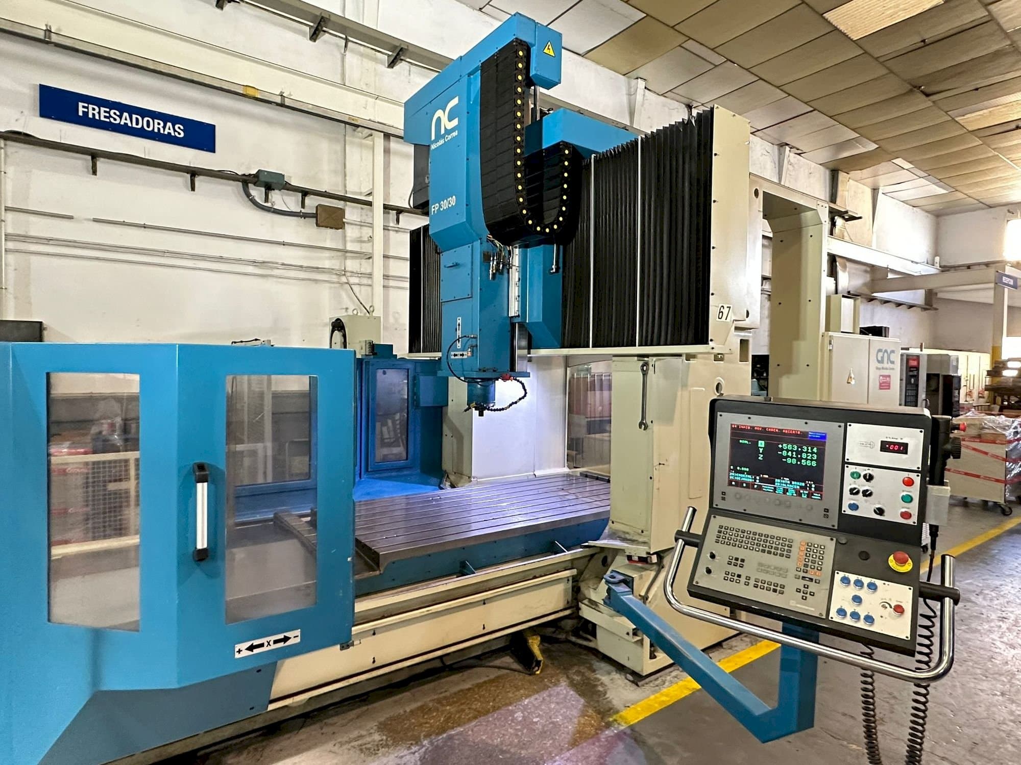 Koneen  NIEDERBERGER FP30/30 etunäkymä